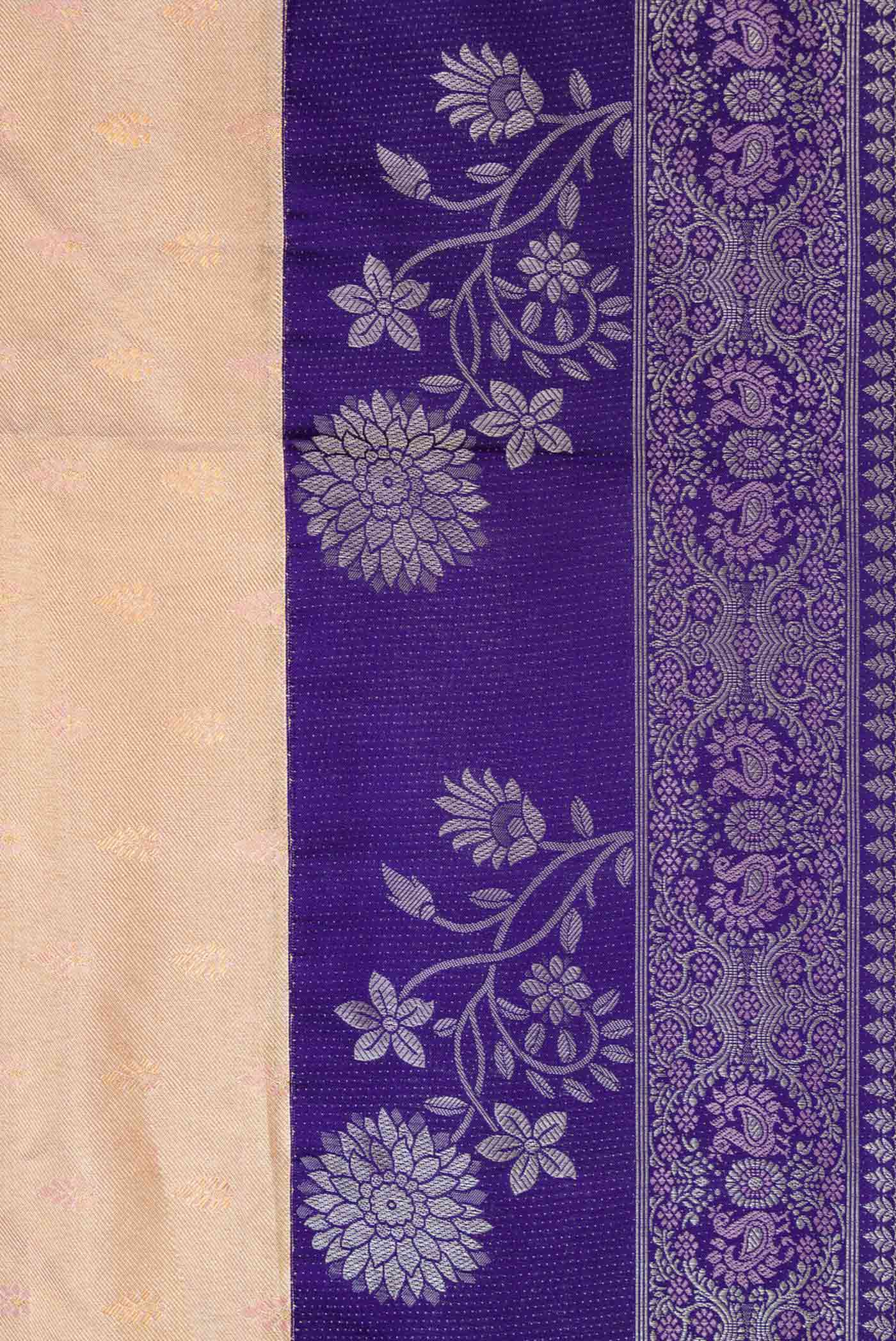 Border image of Gold Dual Tone Kanjivaram Tissue Silk Saree with Zari Brocade on the body and Zari Border. 