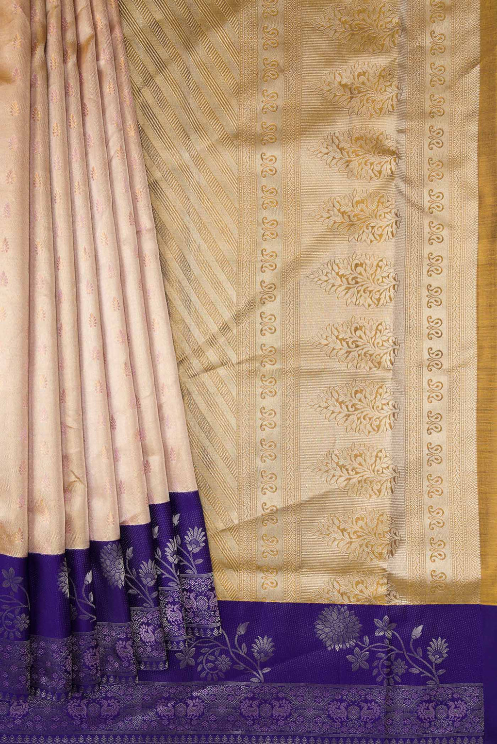 Pleats and pallu of Gold Dual Tone Kanjivaram Tissue Silk Saree with Zari Brocade on the body and Zari Border. 