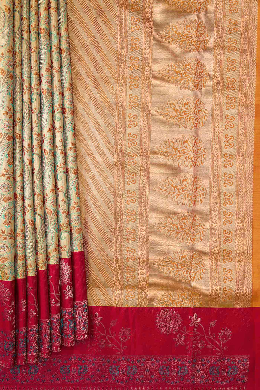 Pleats and pallu of Gold Dual Tone Kanchipuram Silk Saree with Zari Brocade on the body and Fancy Border