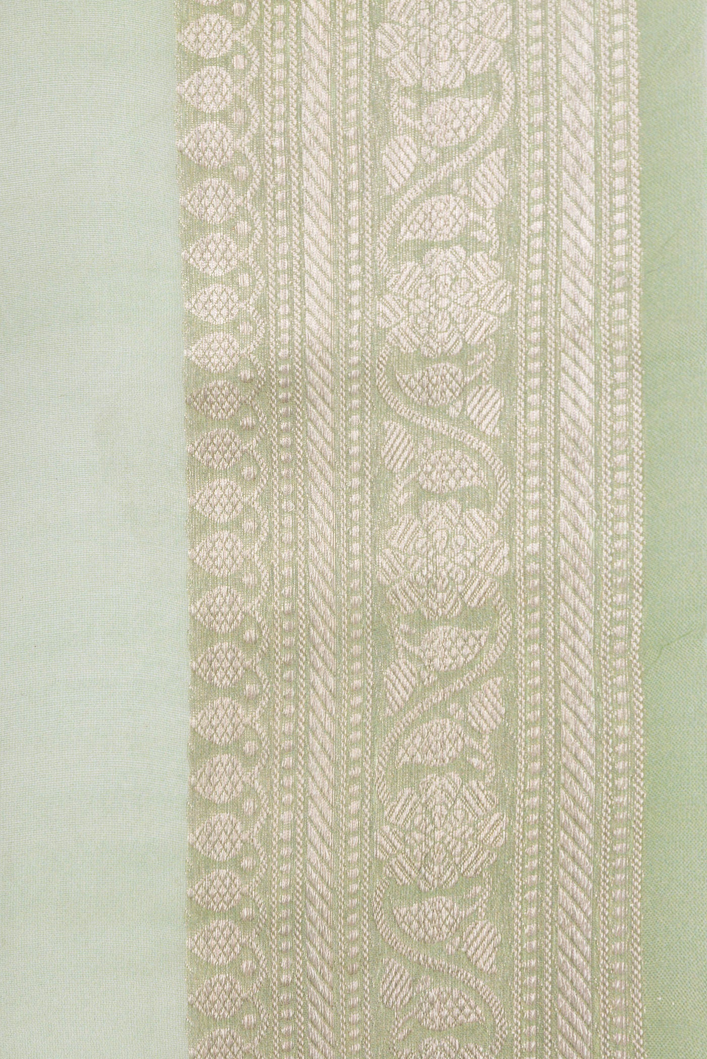 Border image of Pista Green Dual Tone Organza Silk Saree with Printed design on the body and Zari Border. 
