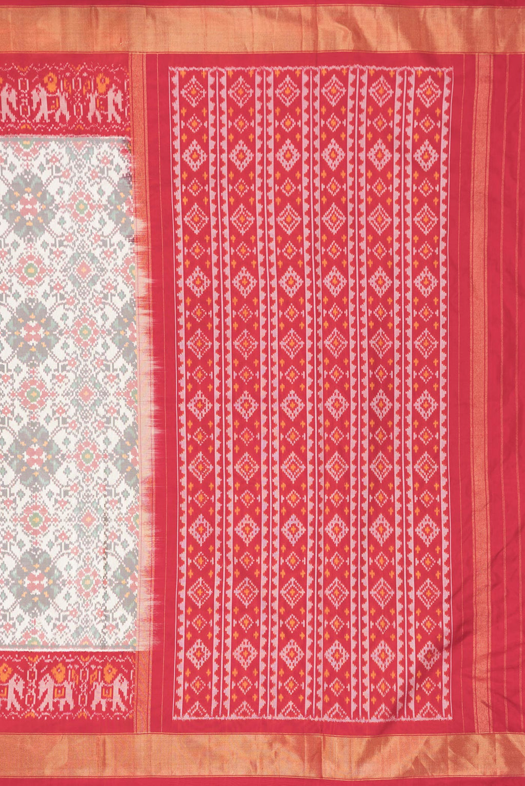Close up image of the pallu of Grey Dual Tone Double Ikat Saree with Ikat Print on the body and Ikat Border. 