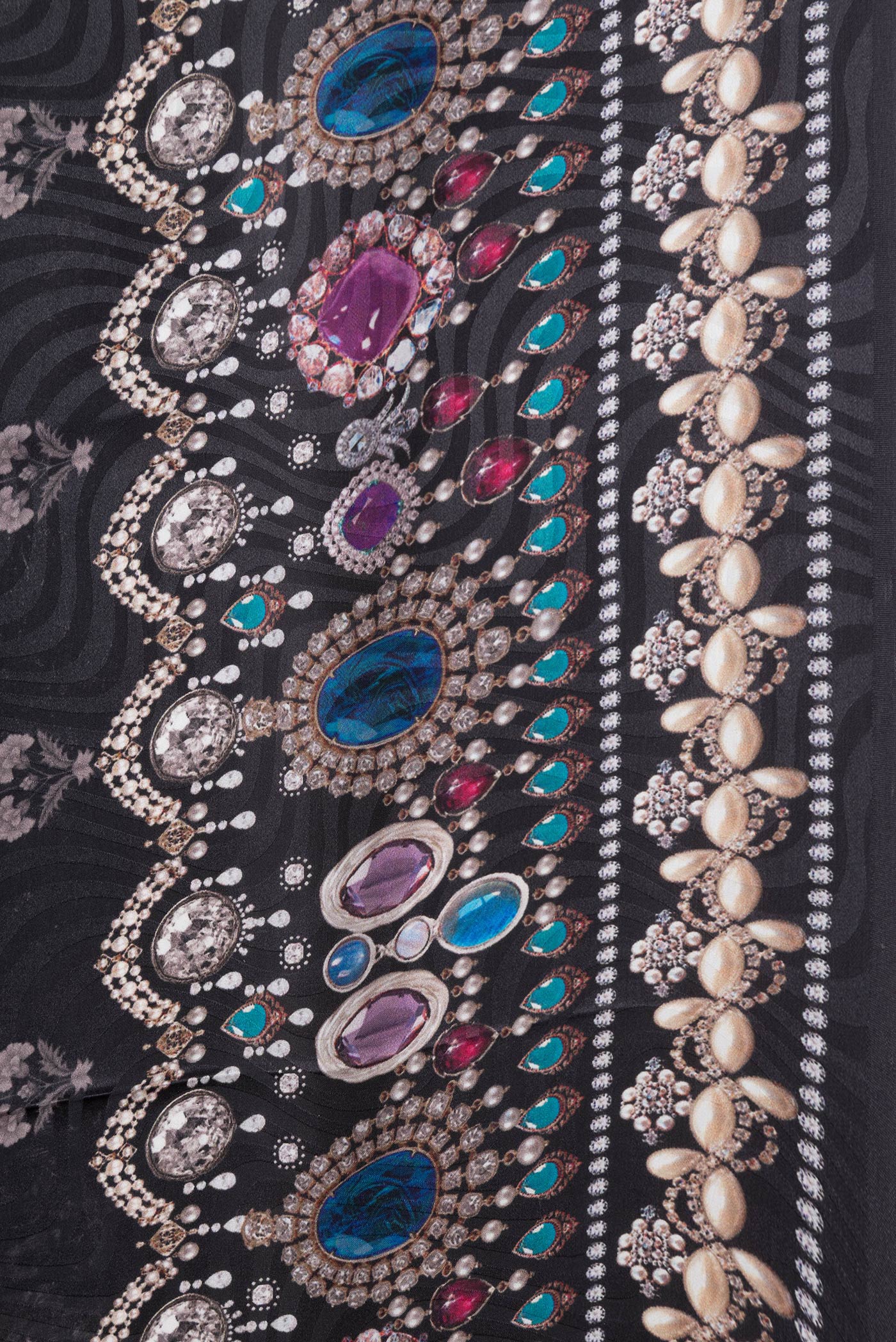 Border image of Black Dual Tone Mysore Crepe Saree with Printed design on the body and Printed Border. 