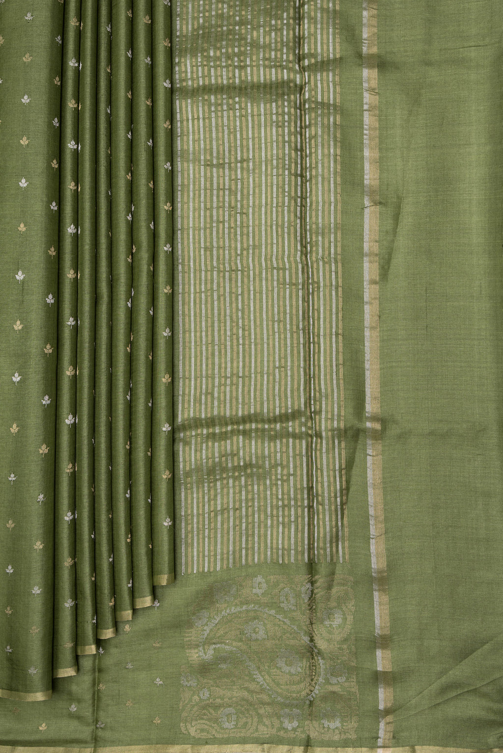 Pleats and pallu of Mehandi Green Dual Tone Tussar Silk Saree with Zari Butta on the body and Zari Border. 