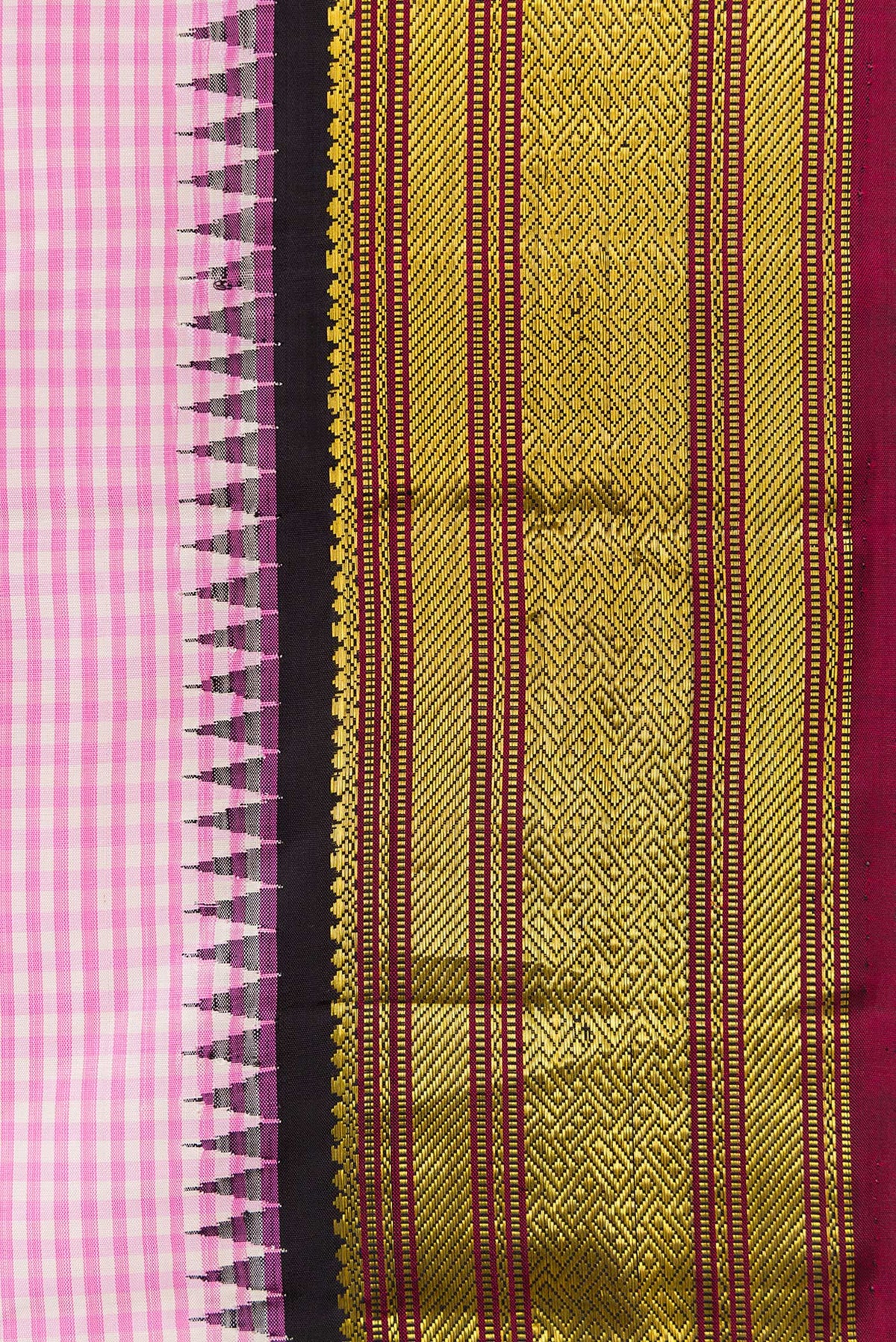 Border image of Pink Dual Tone Kanjivaram Silk Saree with Checked design on the body and Zari Border. 