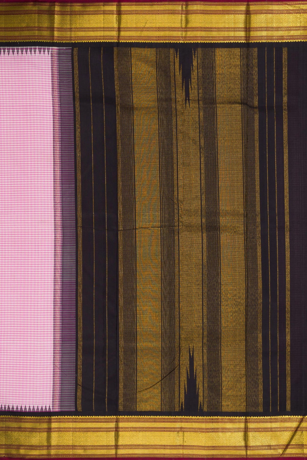 Close up image of the pallu of Pink Dual Tone Kanjivaram Silk Saree with Checked design on the body and Zari Border. 