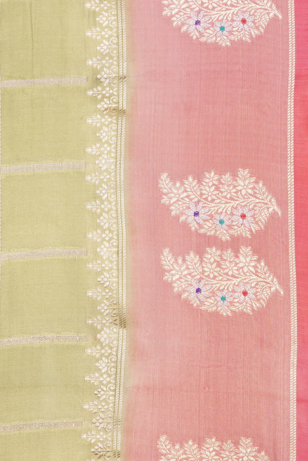 Border image of Pure Silk Pista Green Dual Tone Tussar Saree with Checked design on the body and Fancy Border. 