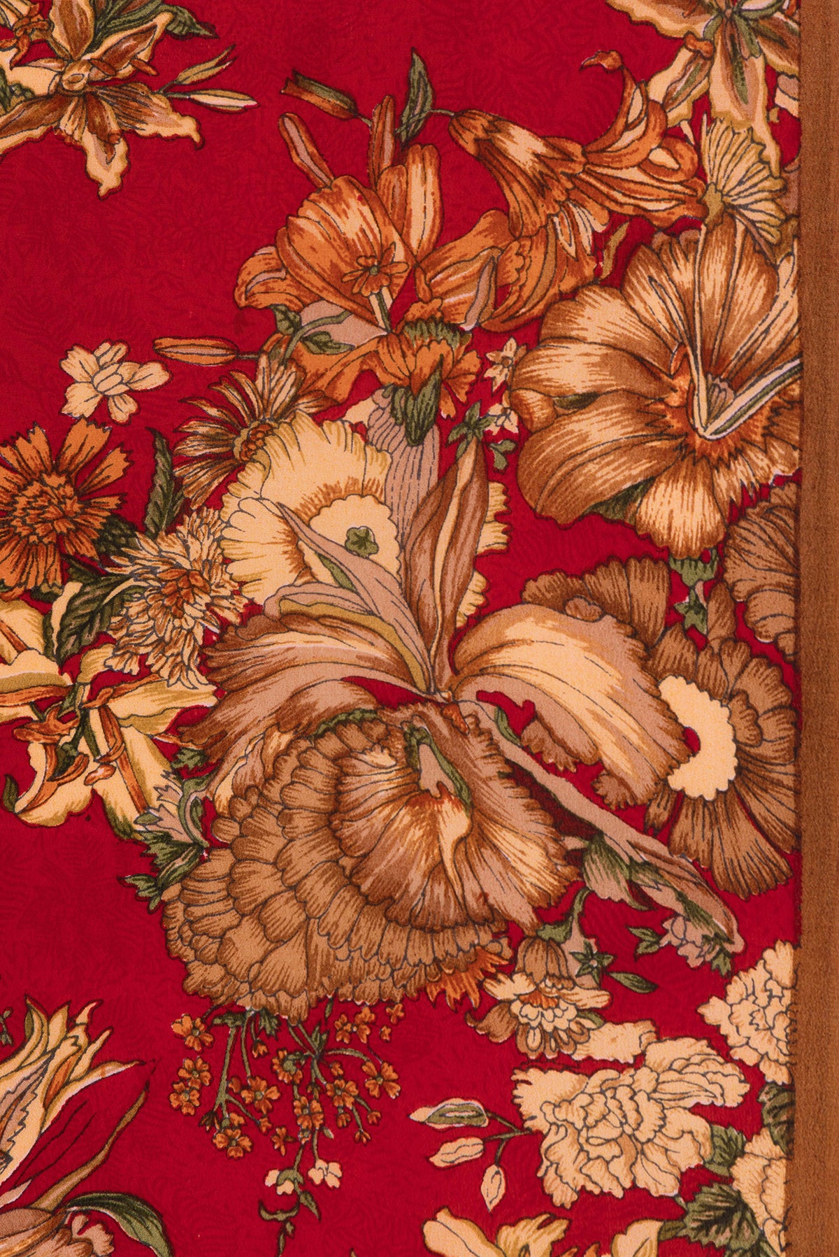 Border image of Red Dual Tone Mysore Crepe Saree with Printed design on the body and Plain Border. 