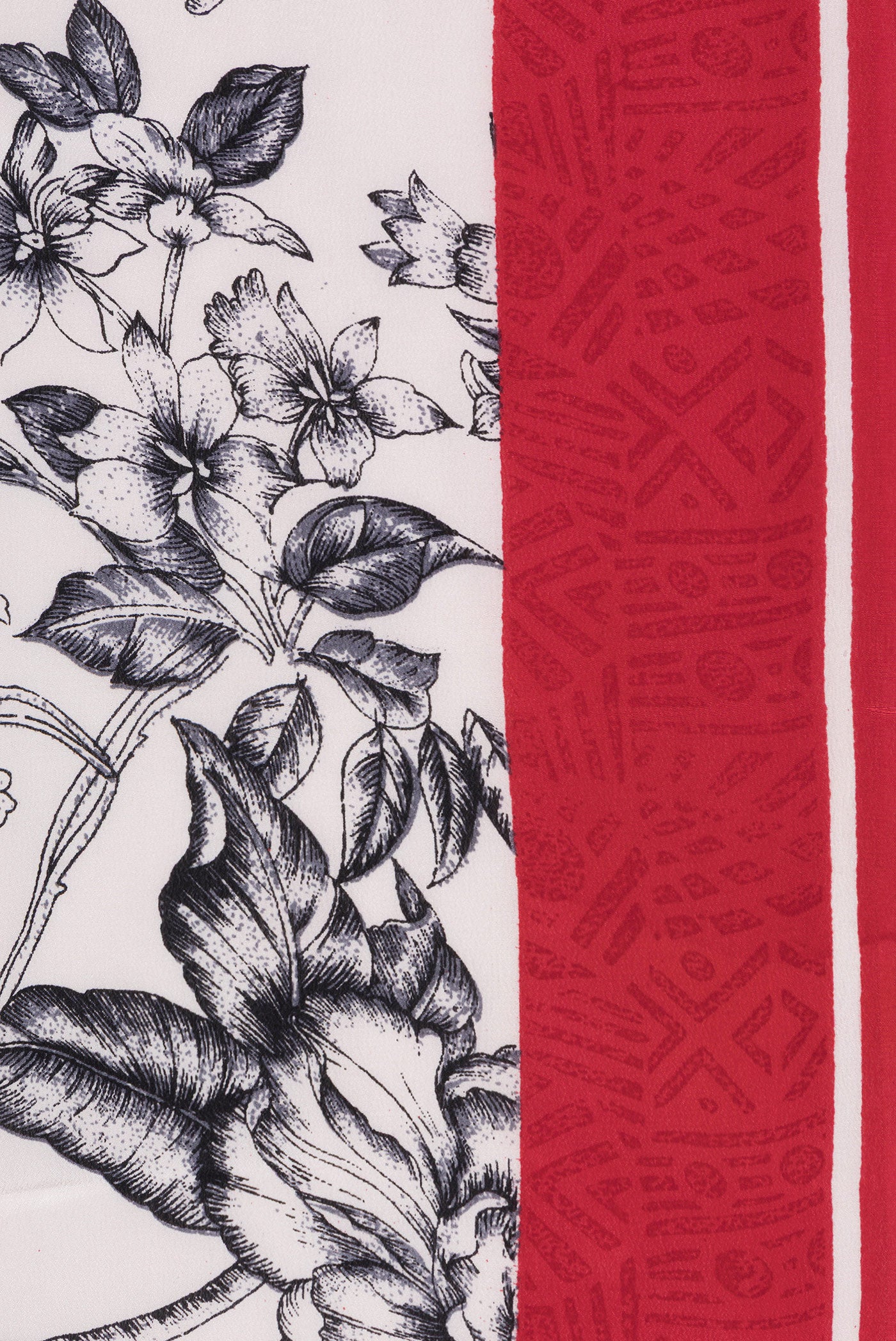 Border image of Off White Dual Tone Crepe Saree with Printed design on the body and Printed Border. 