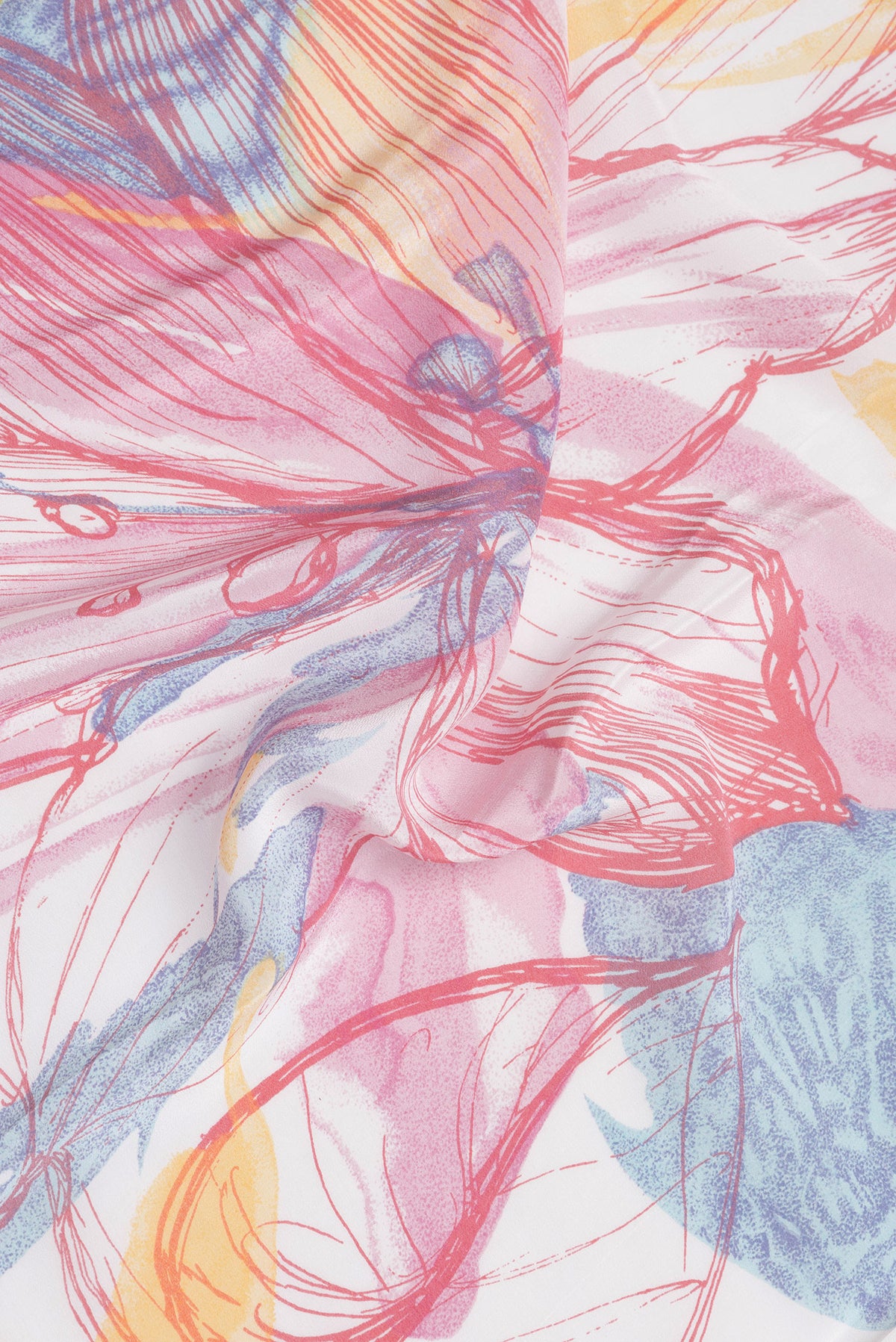 Close up of Off White Dual Tone Crepe Saree with Printed design on the body and Without Border.  displaying folds