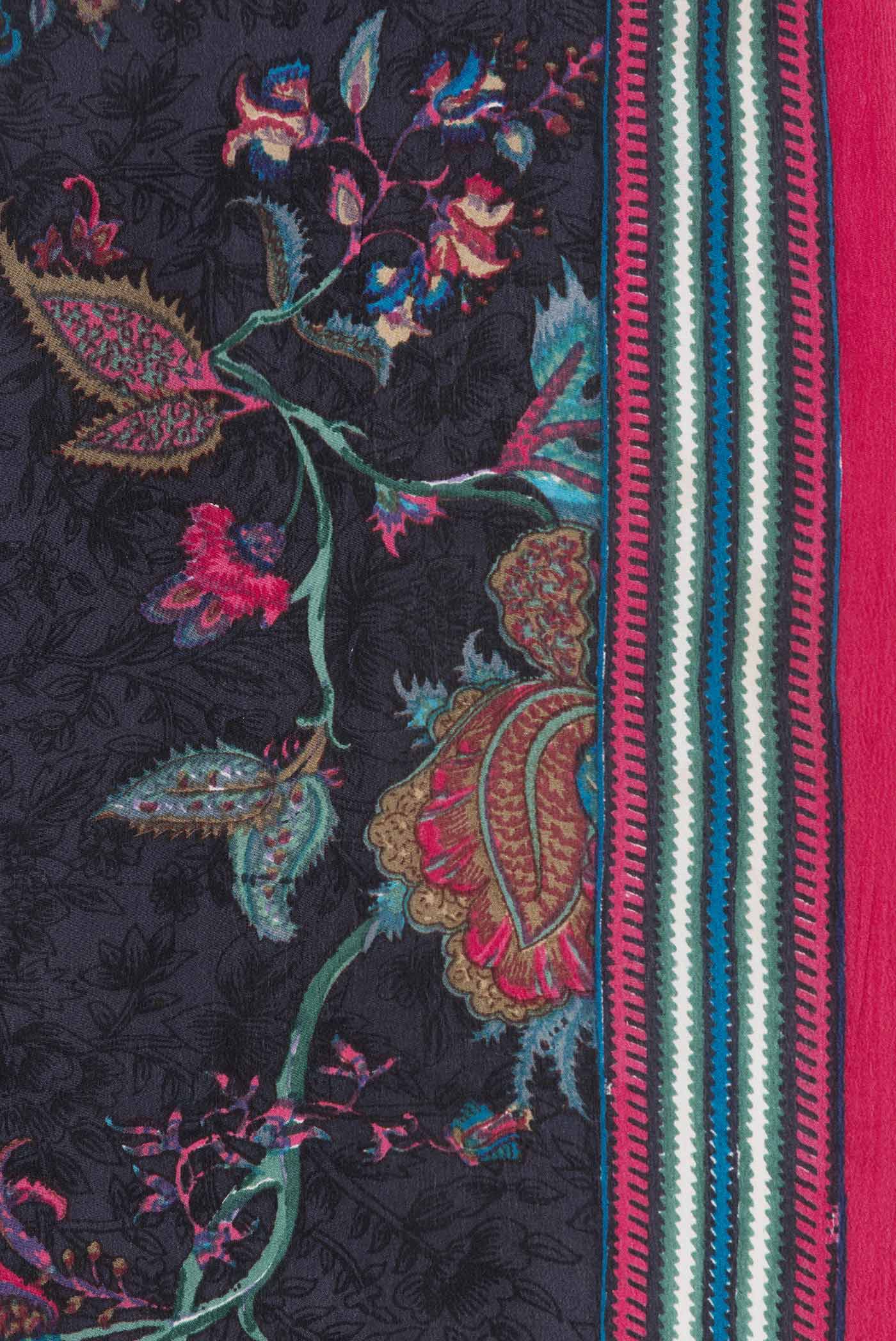 Border image of Grey Dual Tone Mysore Crepe Saree with Printed design on the body and Printed Border. 