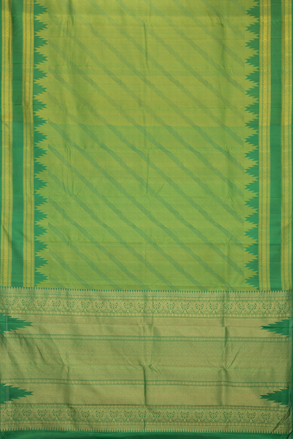 Flat view of Green Dual Tone Kanchipuram Silk Saree with Jacquard design on the body and Thread Border. 