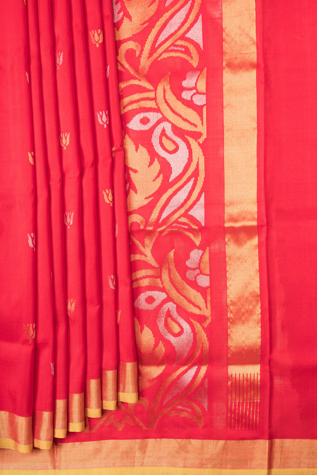 Pleats and pallu of Red Dual Tone Uppada Silk Saree with Zari Butta on the body and Zari Border. 
