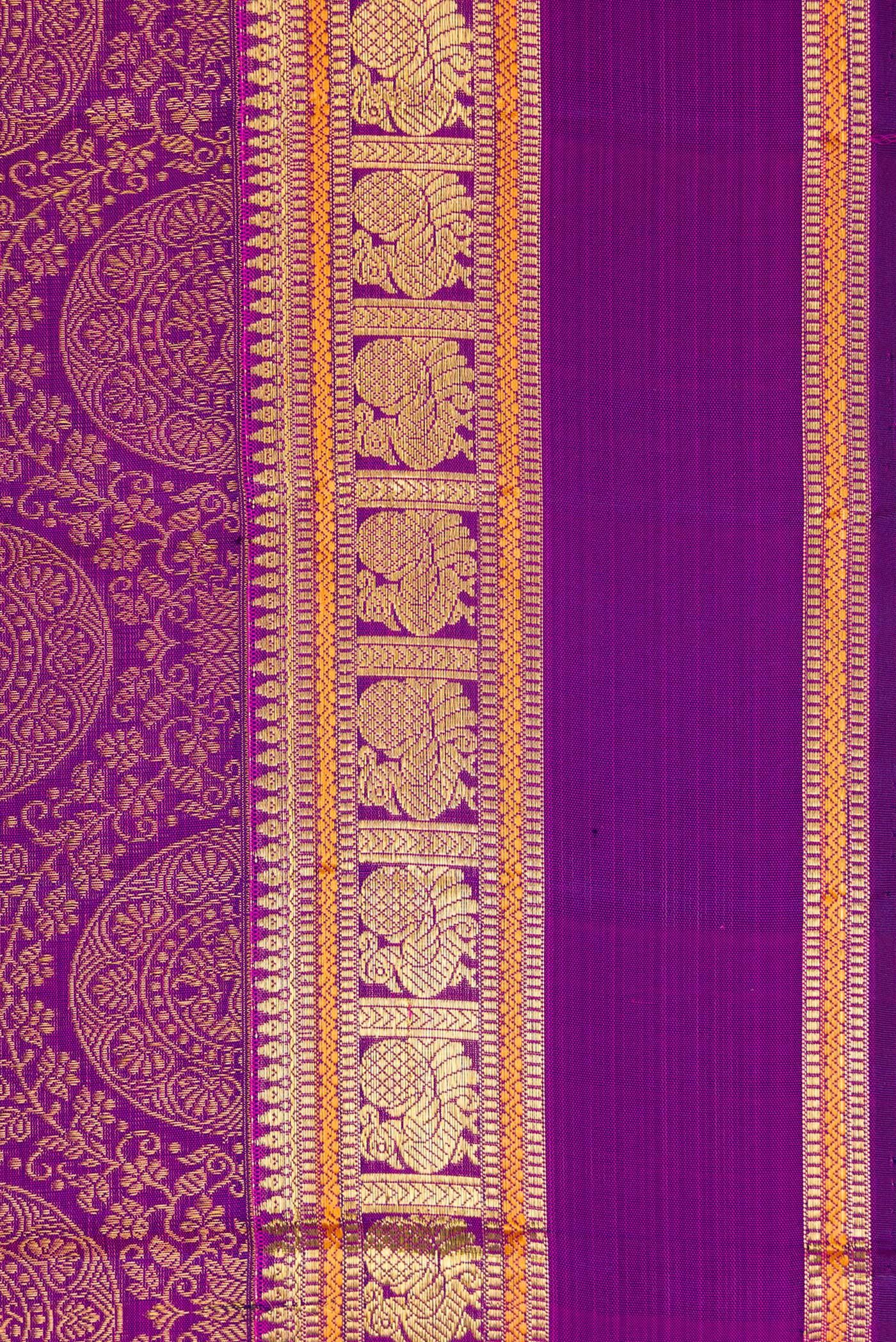 Border image of Purple Dual Tone Kanchipuram Silk Saree with Zari Brocade on the body and Zari Border. 