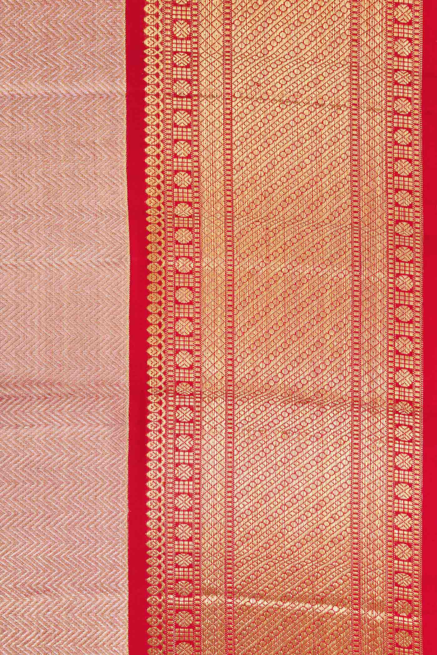 Border image of Rose Gold Dual Tone Kanjivaram Tissue Silk Saree with Zari Brocade on the body and Zari Border. 