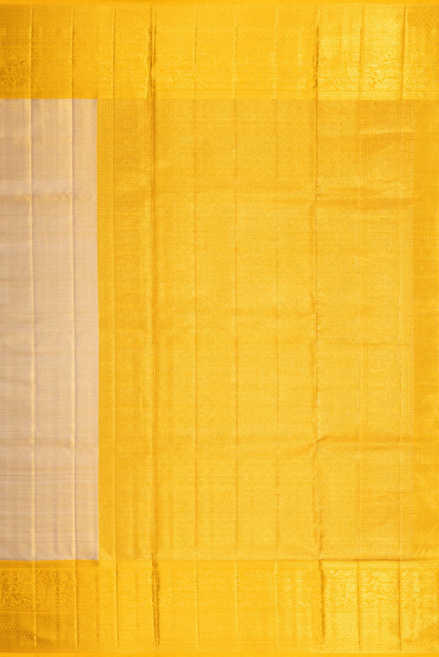 Close up image of the pallu of Rose Gold Dual Tone Kanjivaram Tissue Silk Saree with Zari Brocade on the body and Zari Border. 