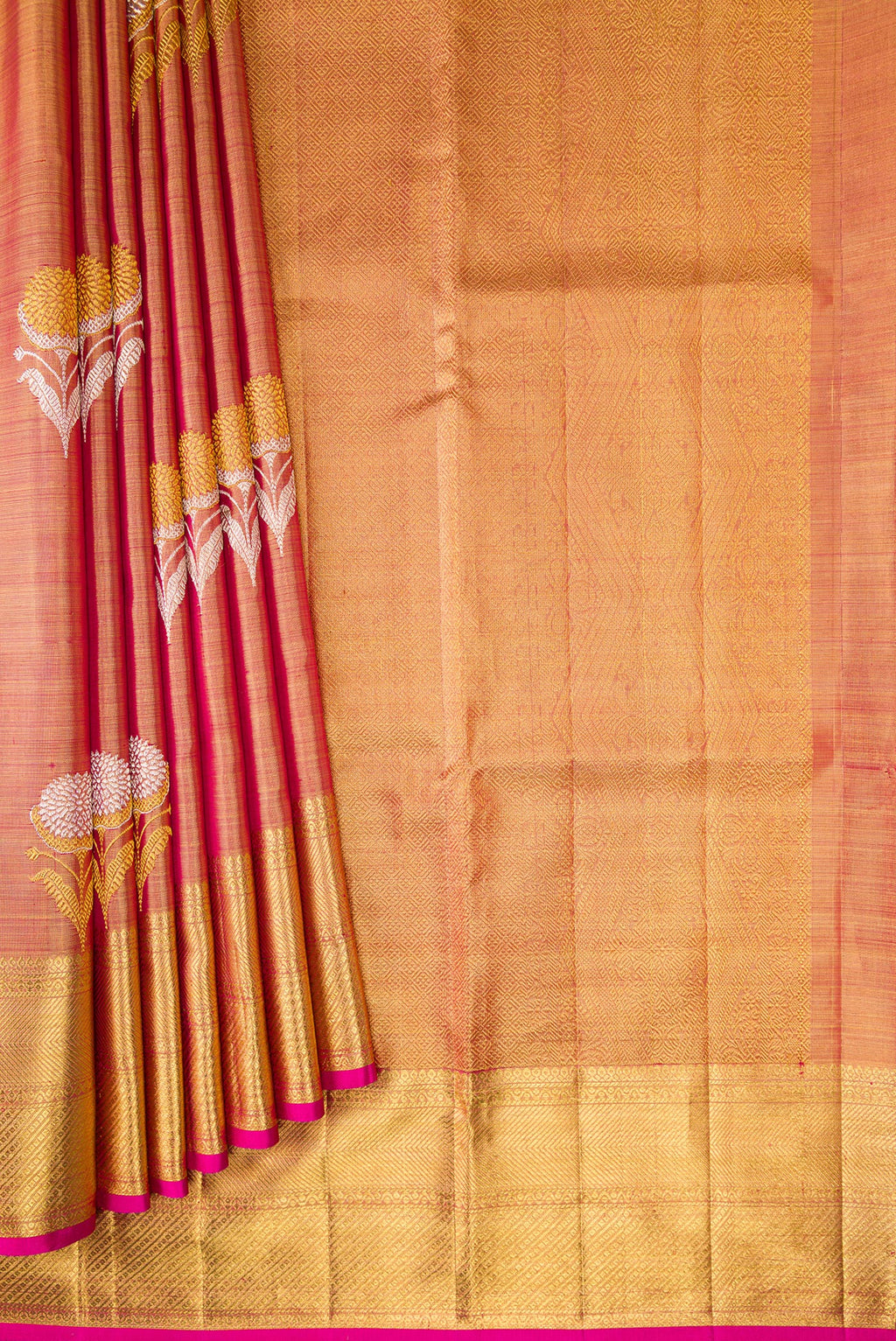 Pleats and pallu of Rose Gold Dual Tone Kanjivaram Tissue Silk Saree with Zari Brocade on the body and Zari Border. 