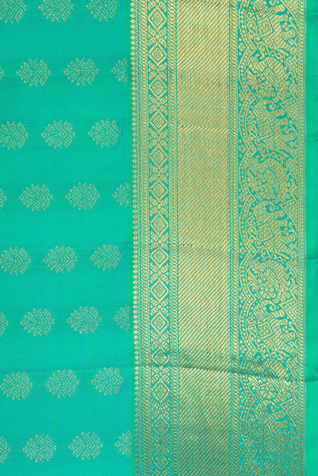 Border image of Pure Silk Pure Zari Sea Green Dual Tone Kanjivaram Saree with Zari Butta on the body and Zari Border. 