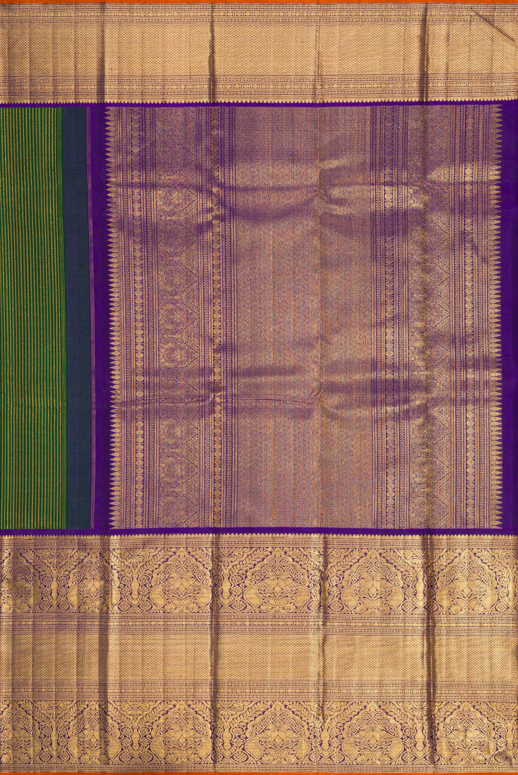 Close up image of the pallu of Pure Silk Pure Zari Bottle Green Dual Tone Kanchipuram Saree with Stripes on the body and Zari Border. 