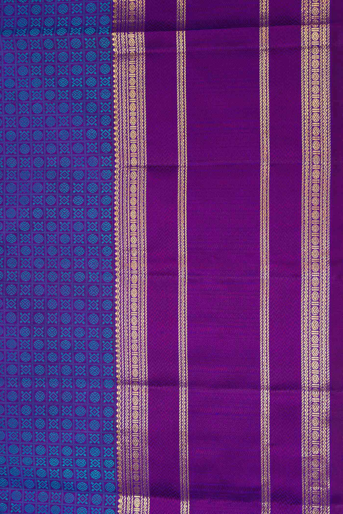 Border image of Pure Silk Pure Zari Royal Blue Dual Tone Kanjivaram Saree with Jacquard With Zari Butta on the body and Zari Border. 