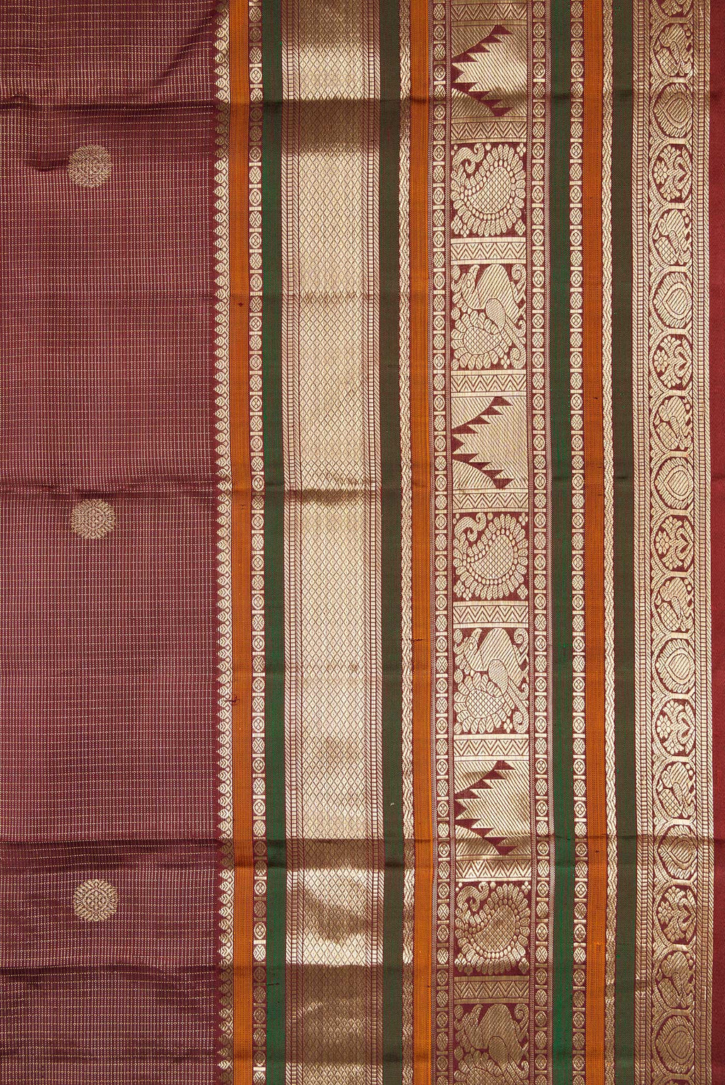 Border image of Pure Silk Pure Zari Maroon Dual Tone Kanchipuram Saree with Checked design on the body and Zari Border. 