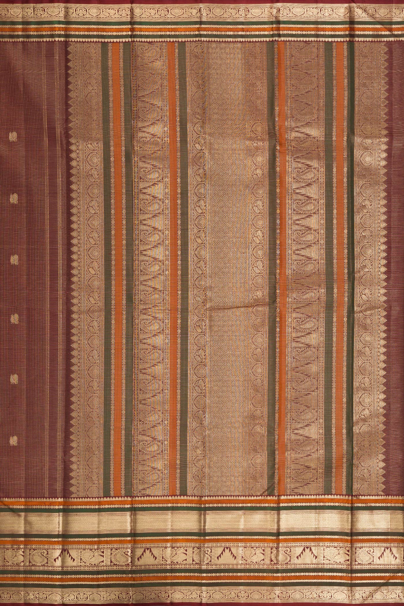Close up image of the pallu of Pure Silk Pure Zari Maroon Dual Tone Kanchipuram Saree with Checked design on the body and Zari Border. 