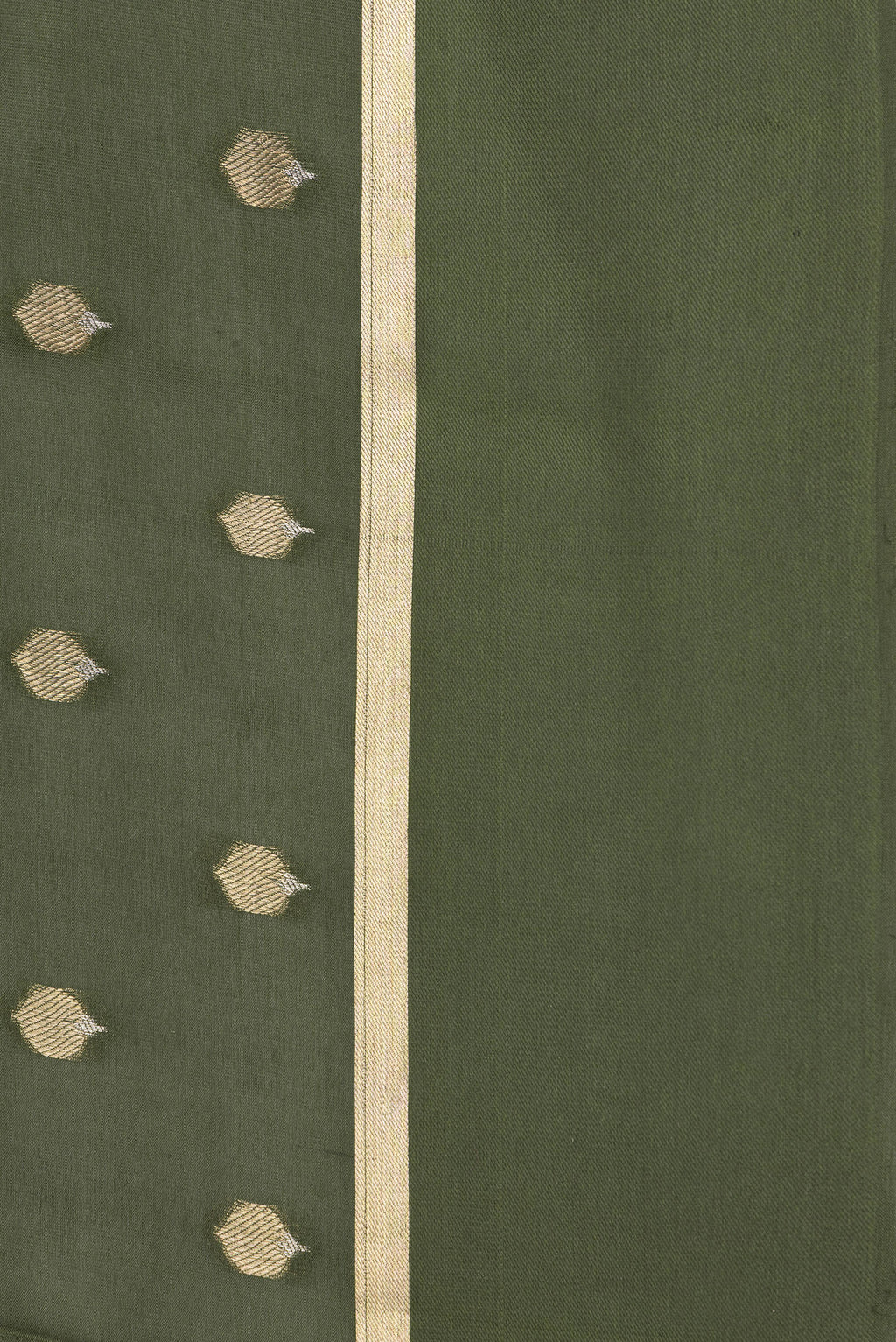Border image of Mehandi Green Dual Tone Mysore Crepe Saree with Zari Butta on the body and Zari Border. 
