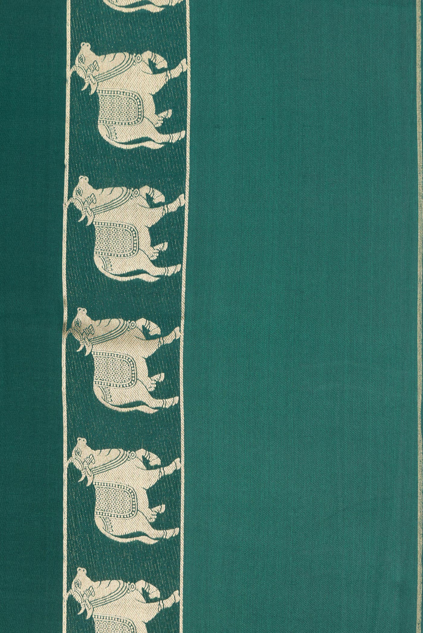 Border image of Bottle Green Dual Tone Mysore Silk Saree with Plain Body and Fancy Border. 
