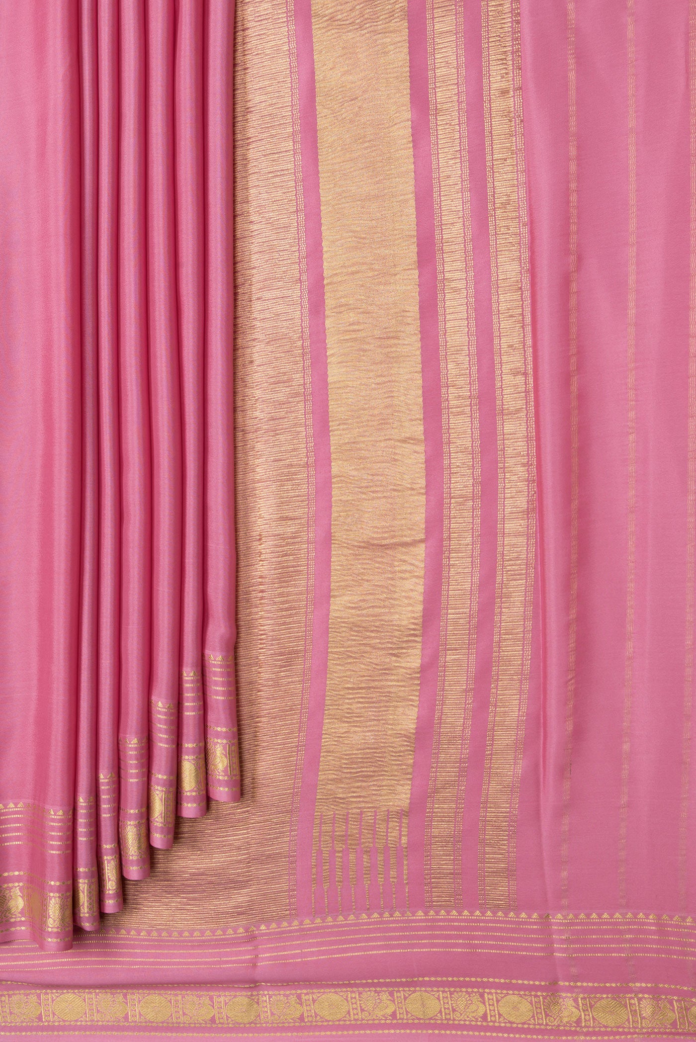 Pleats and pallu of Pink Dual Tone Mysore Silk Saree with Zari Butta on the body and Zari Border. 