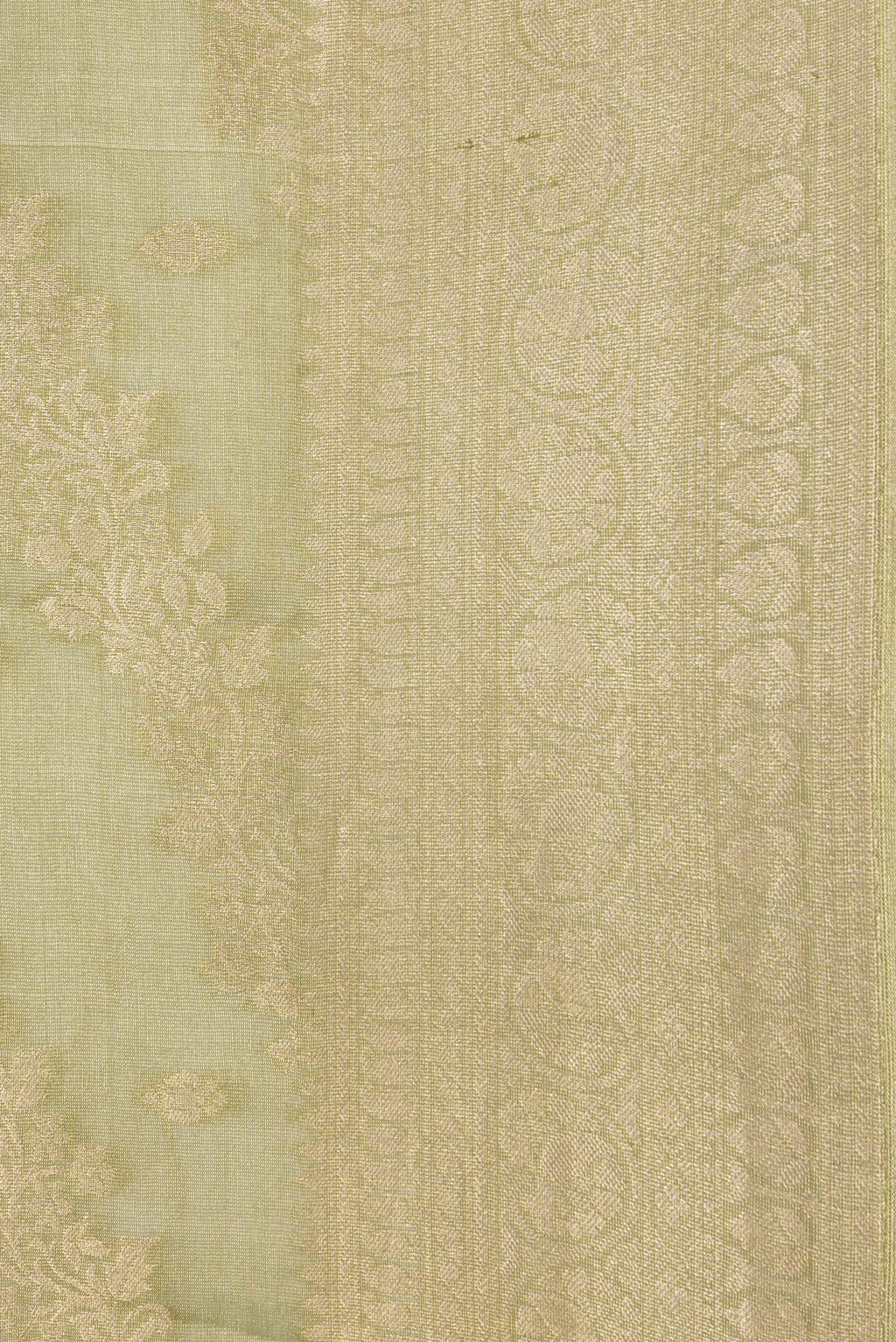 Border image of Mehandi Green Dual Tone Mysore Georgette Saree with Zari Brocade on the body and Zari Border. 