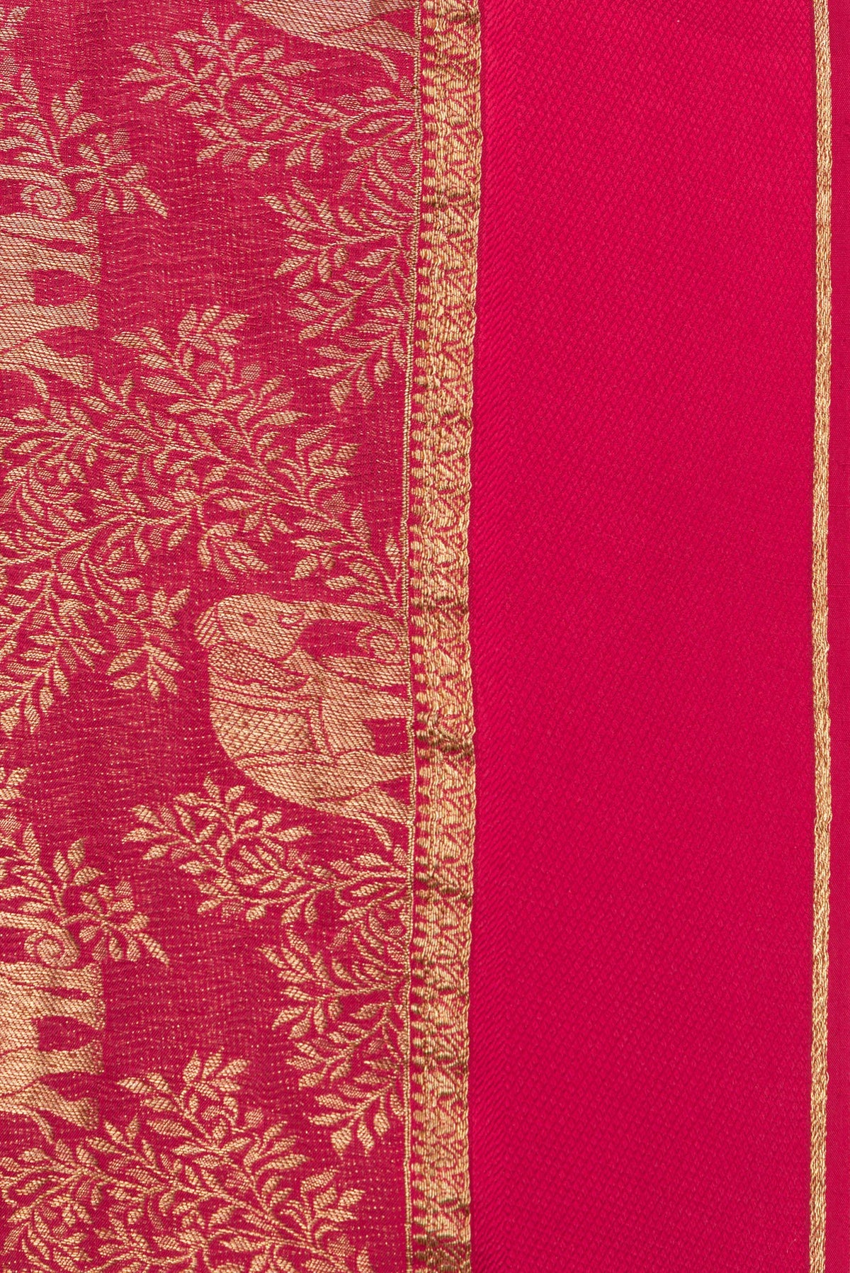 Border image of Dark Pink Dual Tone Banarasi Georgette Saree with Zari Brocade on the body and Zari Border. 