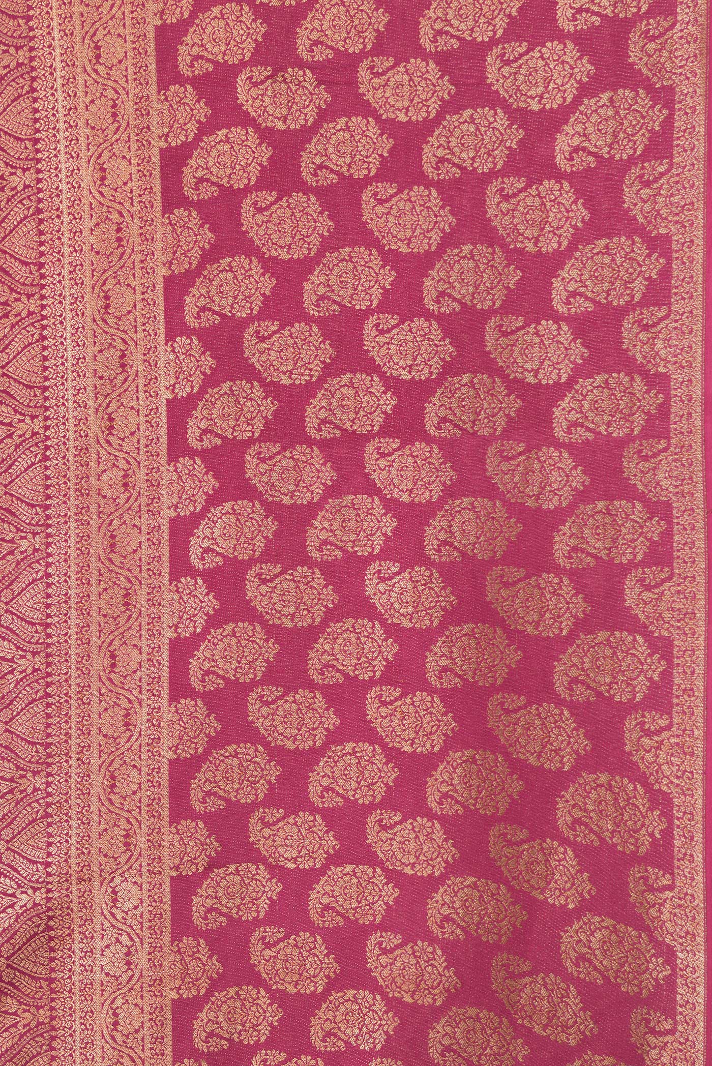 Border image of Magenta Dual Tone Banarasi Georgette Saree with Zari Brocade on the body and Zari Border. 