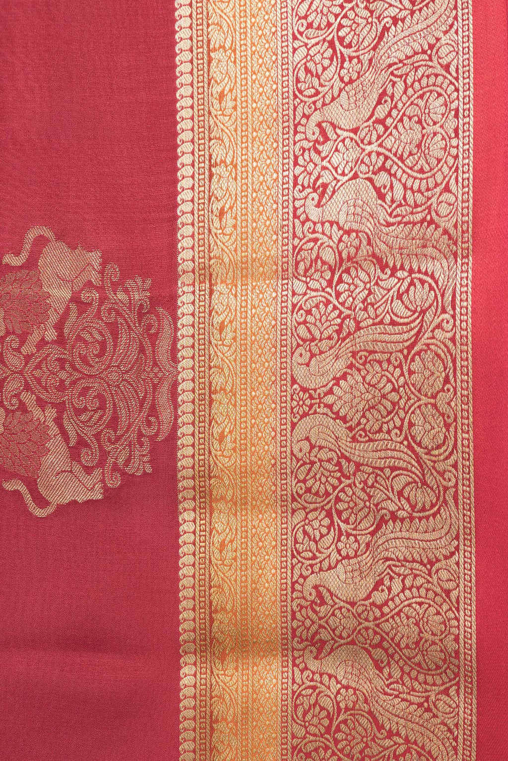 Border image of Maroon Dual Tone Mysore Georgette Saree with Zari Butta on the body and Zari Border. 