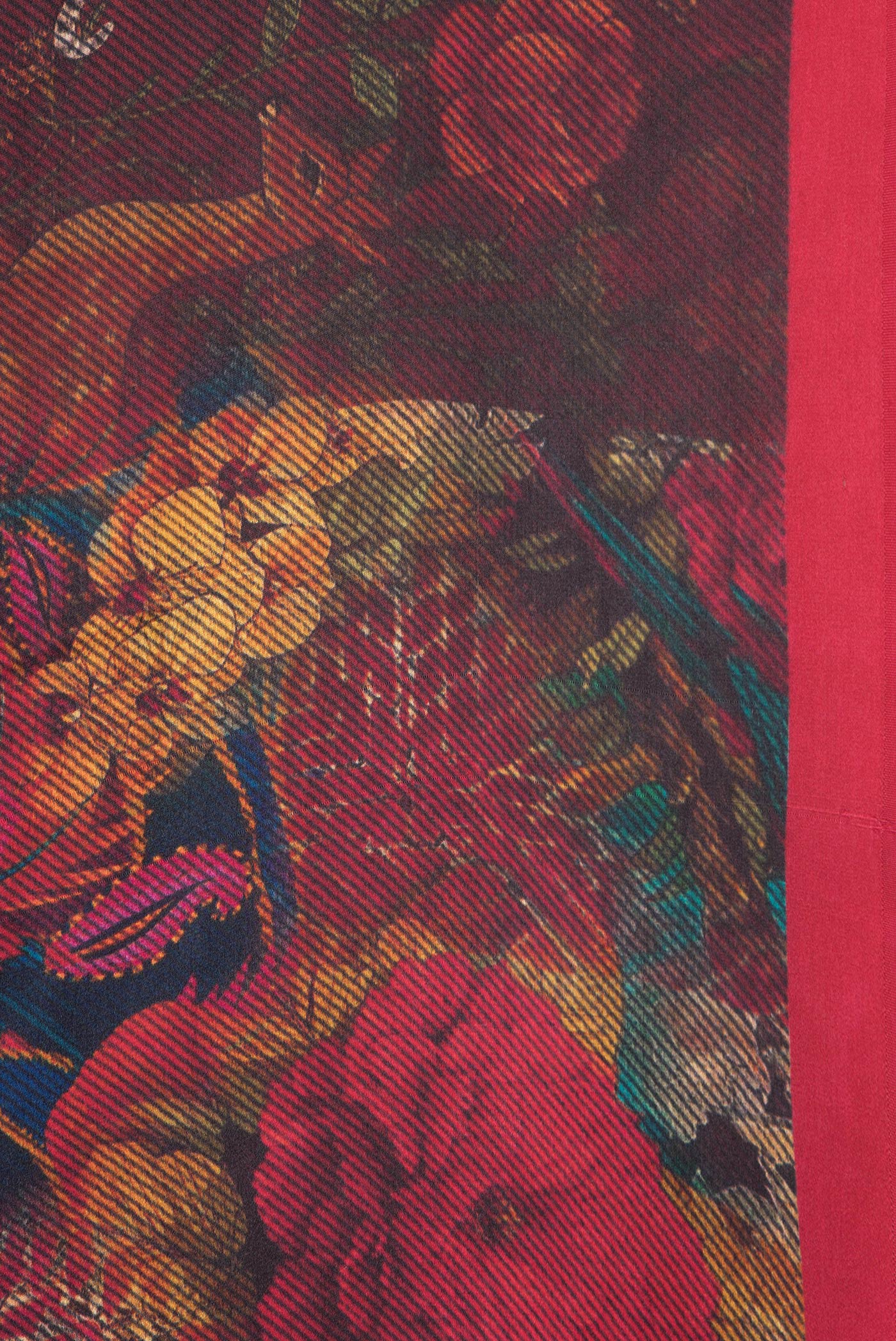 Border image of Maroon Dual Tone Mysore Crepe Saree with Printed design on the body and Without Border. 