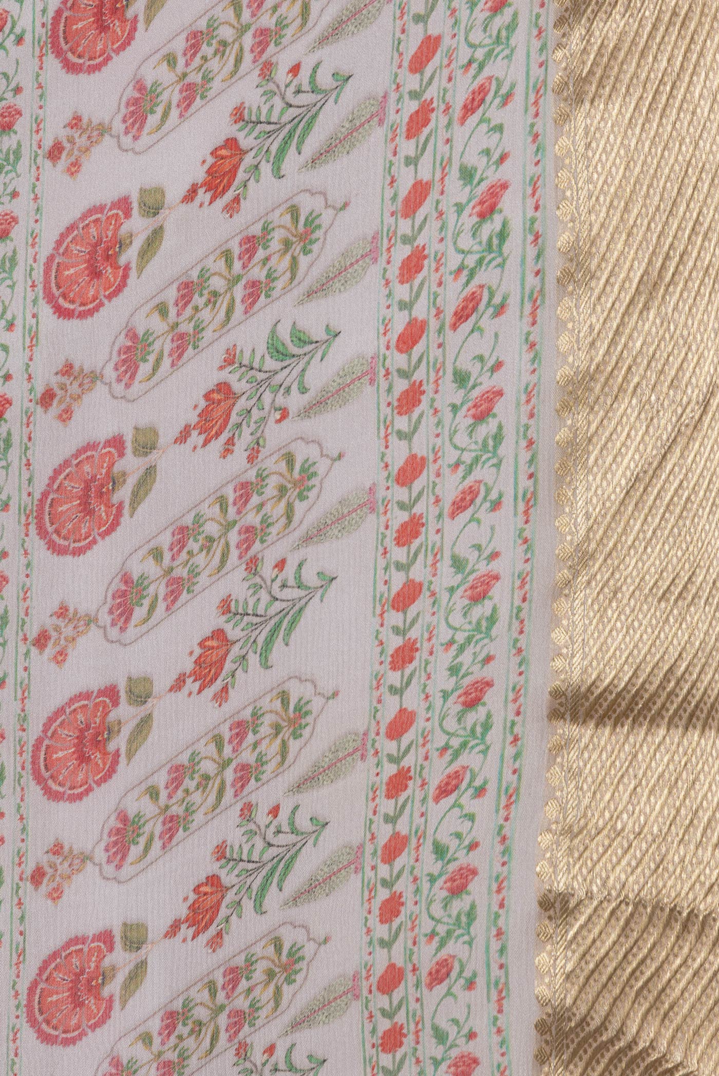 Border image of Grey Dual Tone Mysore Chiffon Saree with Printed design on the body and Zari Border. 