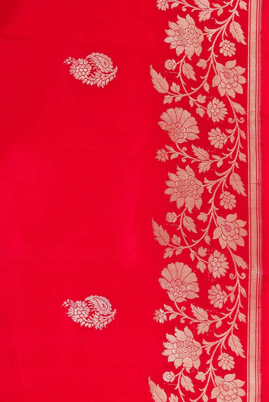 Border image of Red Dual Tone Tussar Silk Saree with Zari Butta on the body and Fancy Border. 