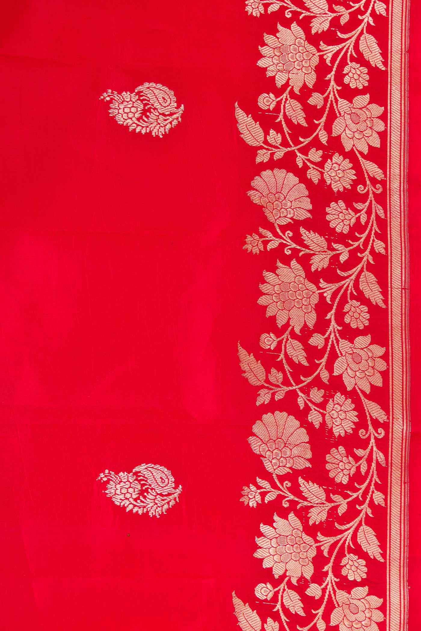 Border image of Red Dual Tone Tussar Silk Saree with Zari Butta on the body and Fancy Border. 