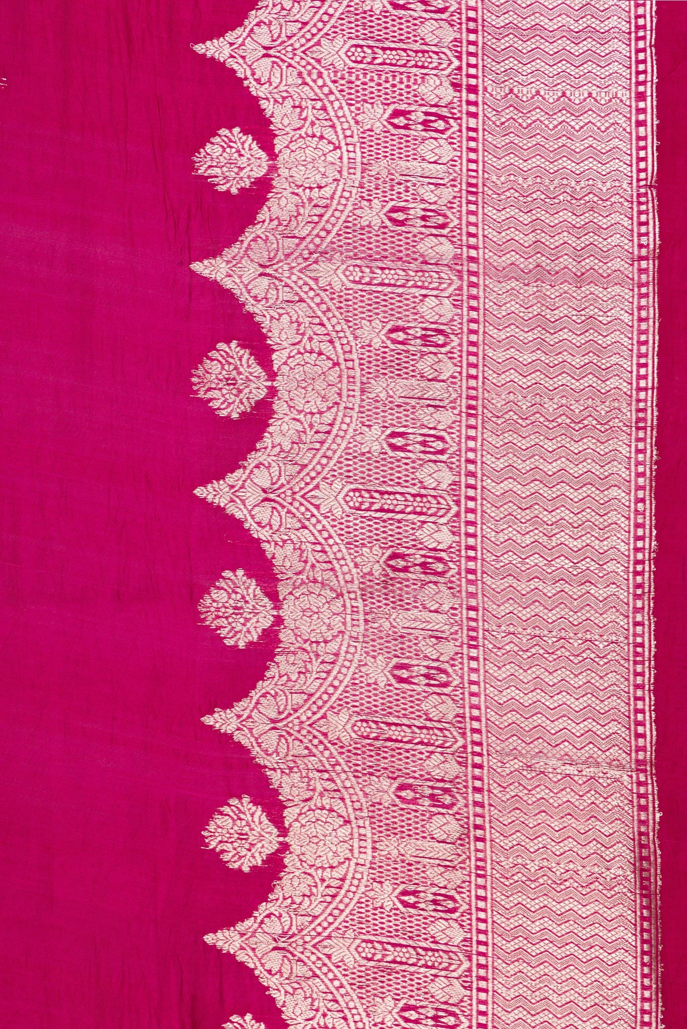 Border image of Dark Pink Dual Tone Tussar Silk Saree with Zari Butta on the body and Zari Border. 