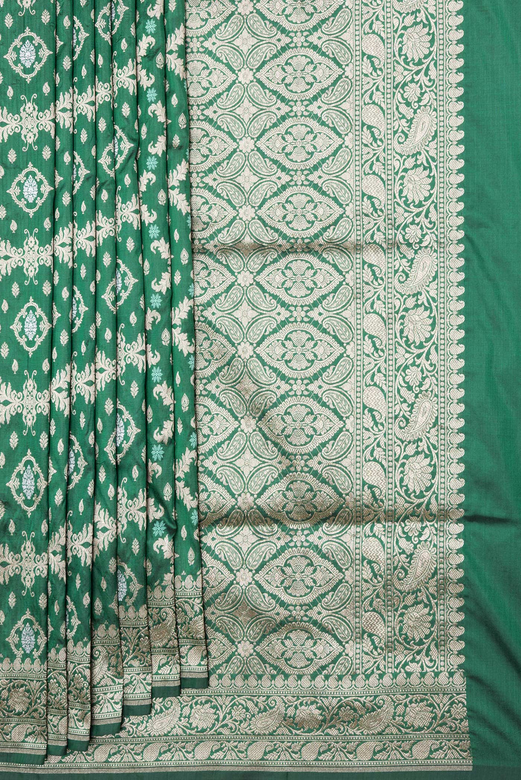 Pleats and pallu of Bottle Green Dual Tone Banarasi Silk Saree with Zari Brocade on the body and Zari Border. 