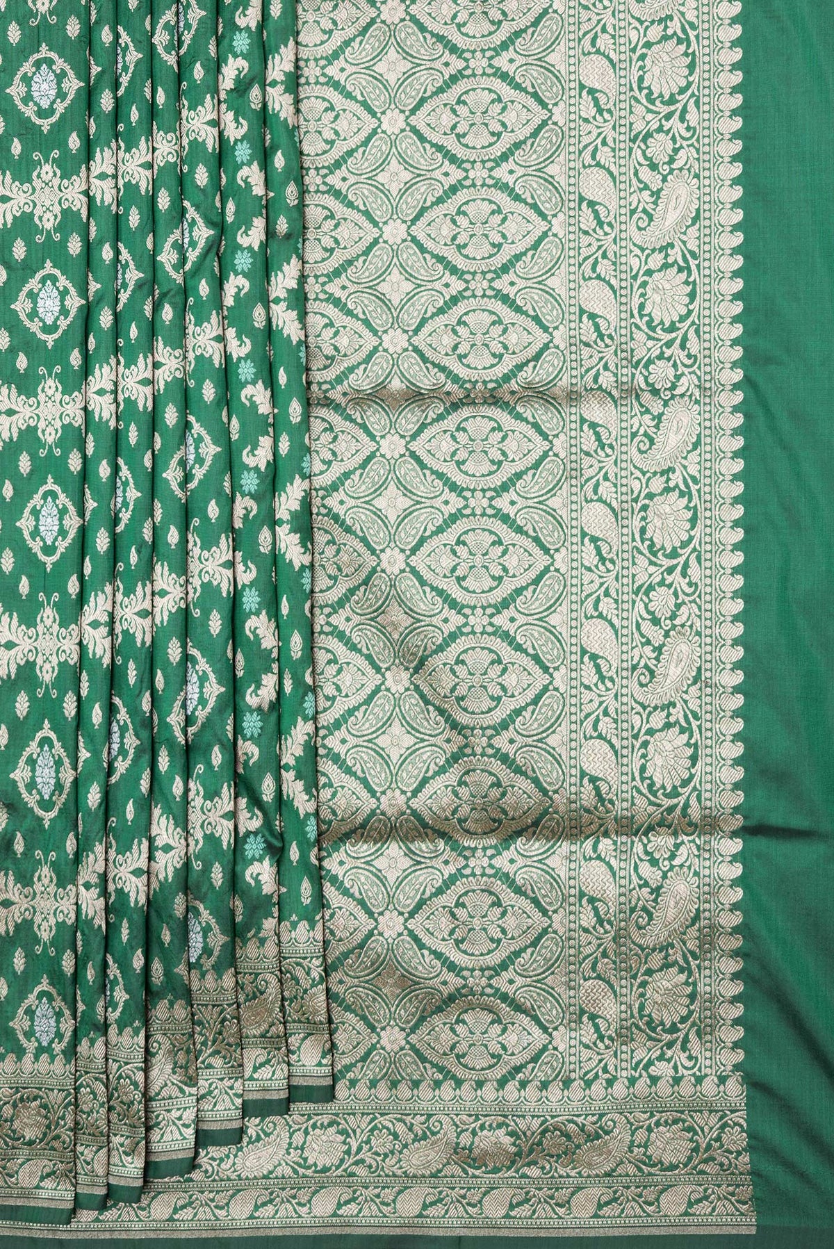 Pleats and pallu of Bottle Green Dual Tone Banarasi Silk Saree with Zari Brocade on the body and Zari Border. 