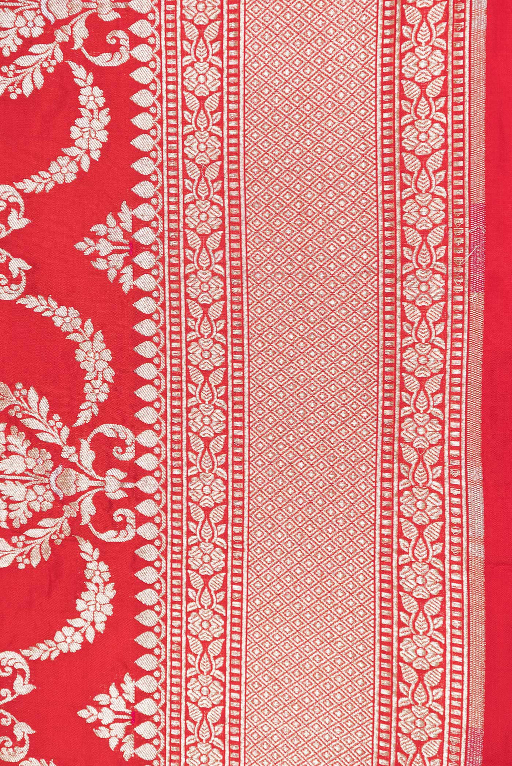 Border image of Red Dual Tone Banarasi Silk Saree with Zari Brocade on the body and Zari Border. 