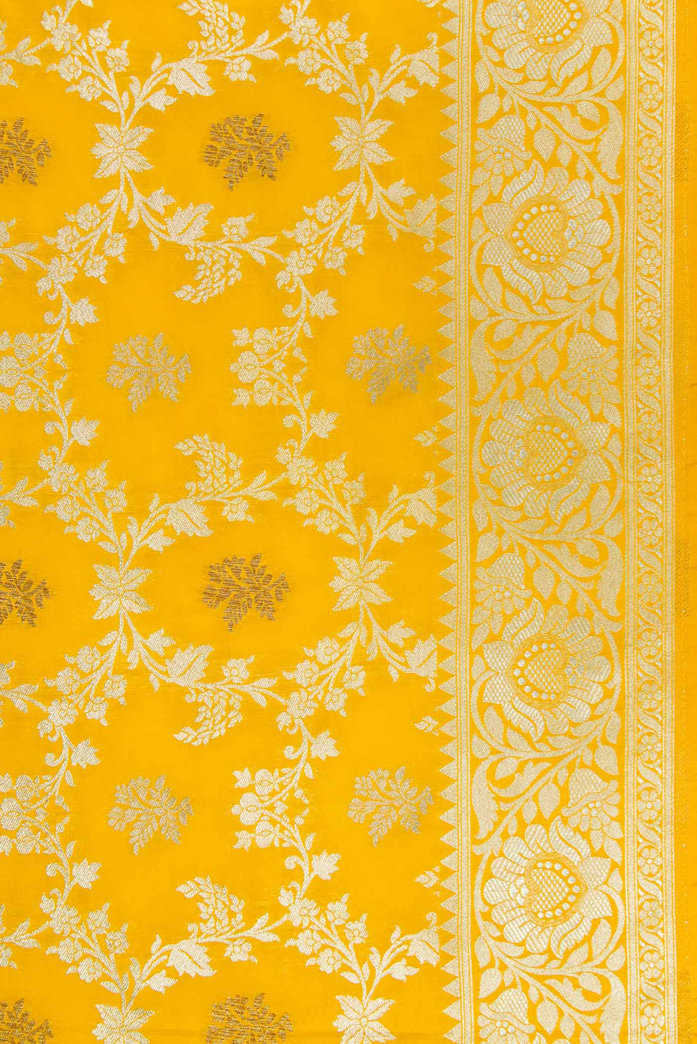 Border image of Yellow Dual Tone Blended Banarasi Silk Saree with Zari Brocade on the body and Zari Border. 