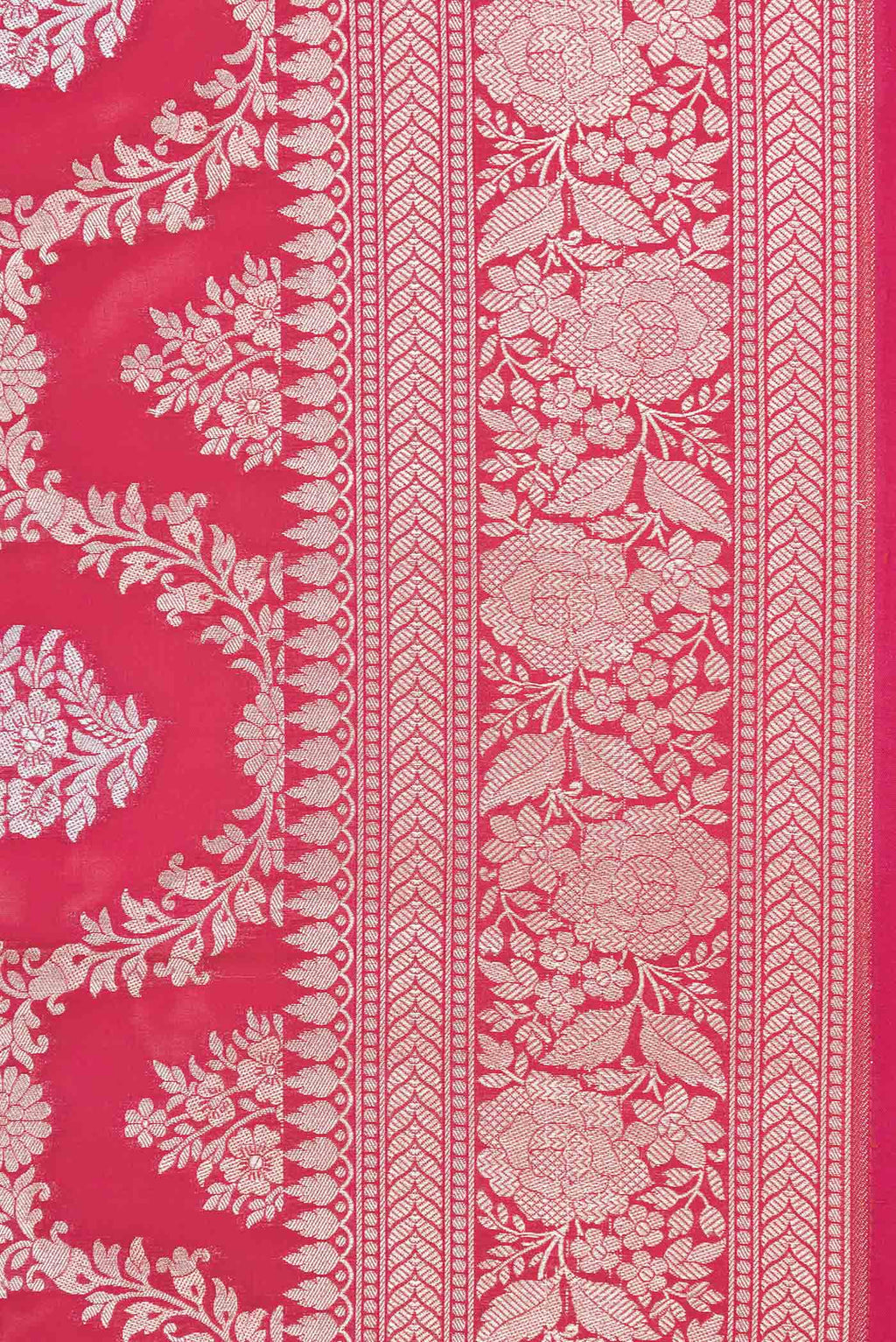 Border image of Dark Pink Dual Tone Blended Banarasi Saree with Zari Brocade on the body and Zari Border. 