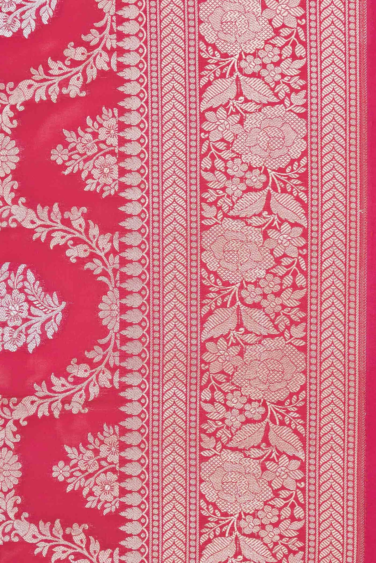 Border image of Dark Pink Dual Tone Blended Banarasi Saree with Zari Brocade on the body and Zari Border. 