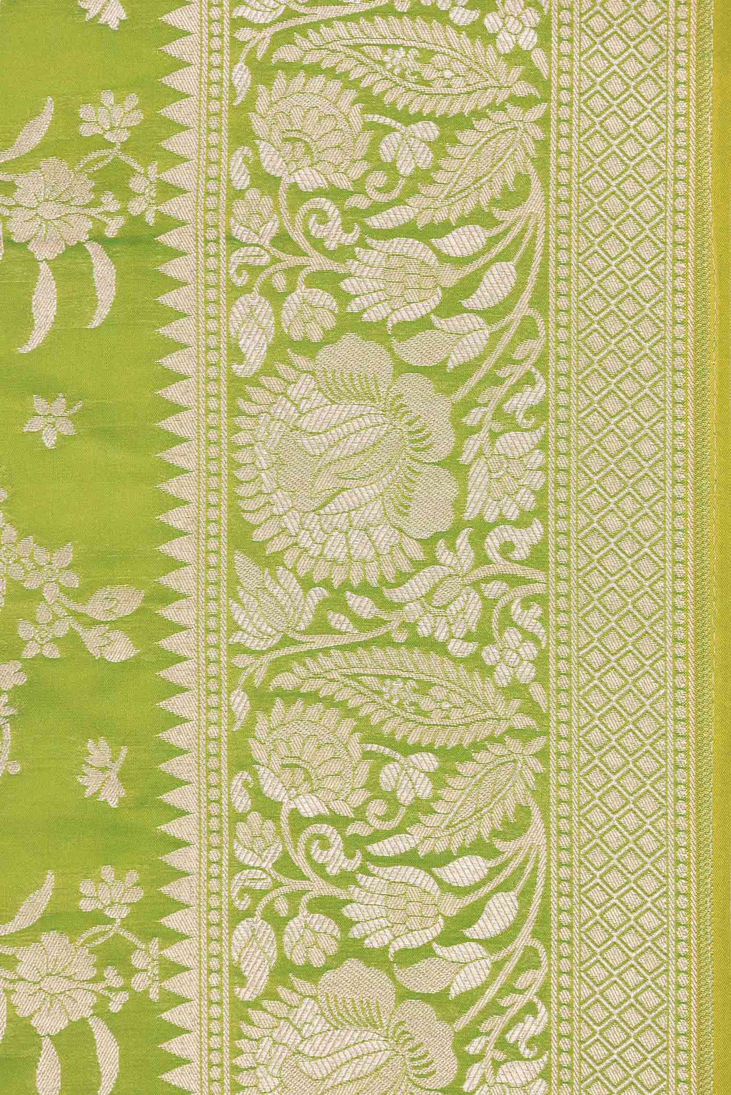 Border image of Parrot Green Dual Tone Blended Banarasi Saree with Zari Brocade on the body and Zari Border. 