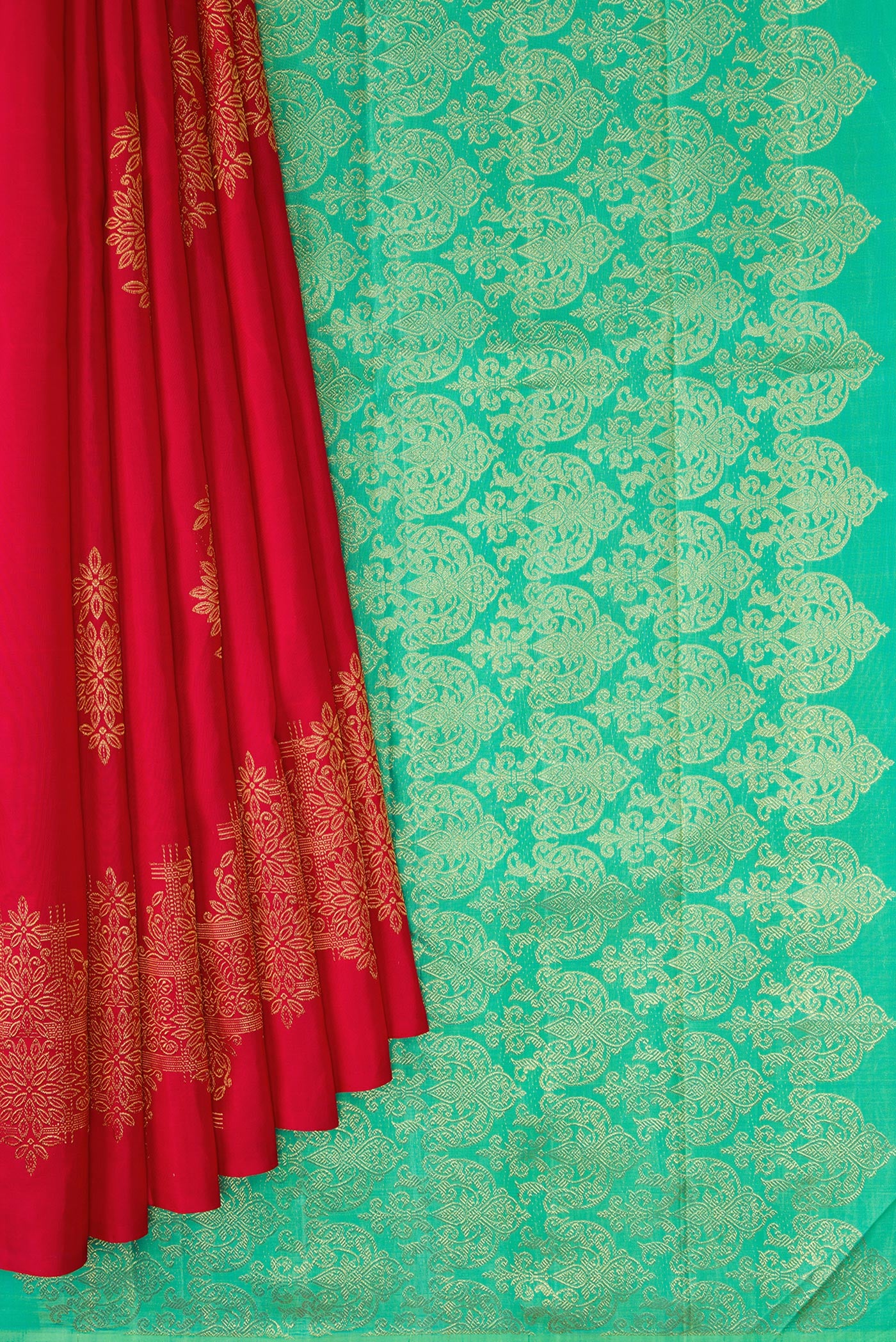 Pleats and pallu of Red Dual Tone Kanjivaram Silk Saree with Zari Butta on the body and Fancy Border. 