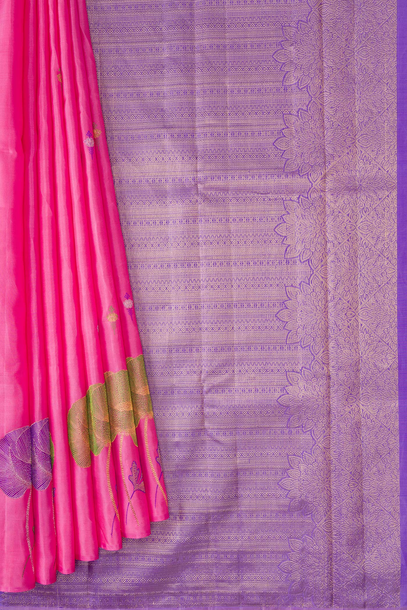 Pleats and pallu of Pure Silk Pure Zari Pink Dual Tone Kanjivaram Saree with Zari Butta on the body and Fancy Border. 