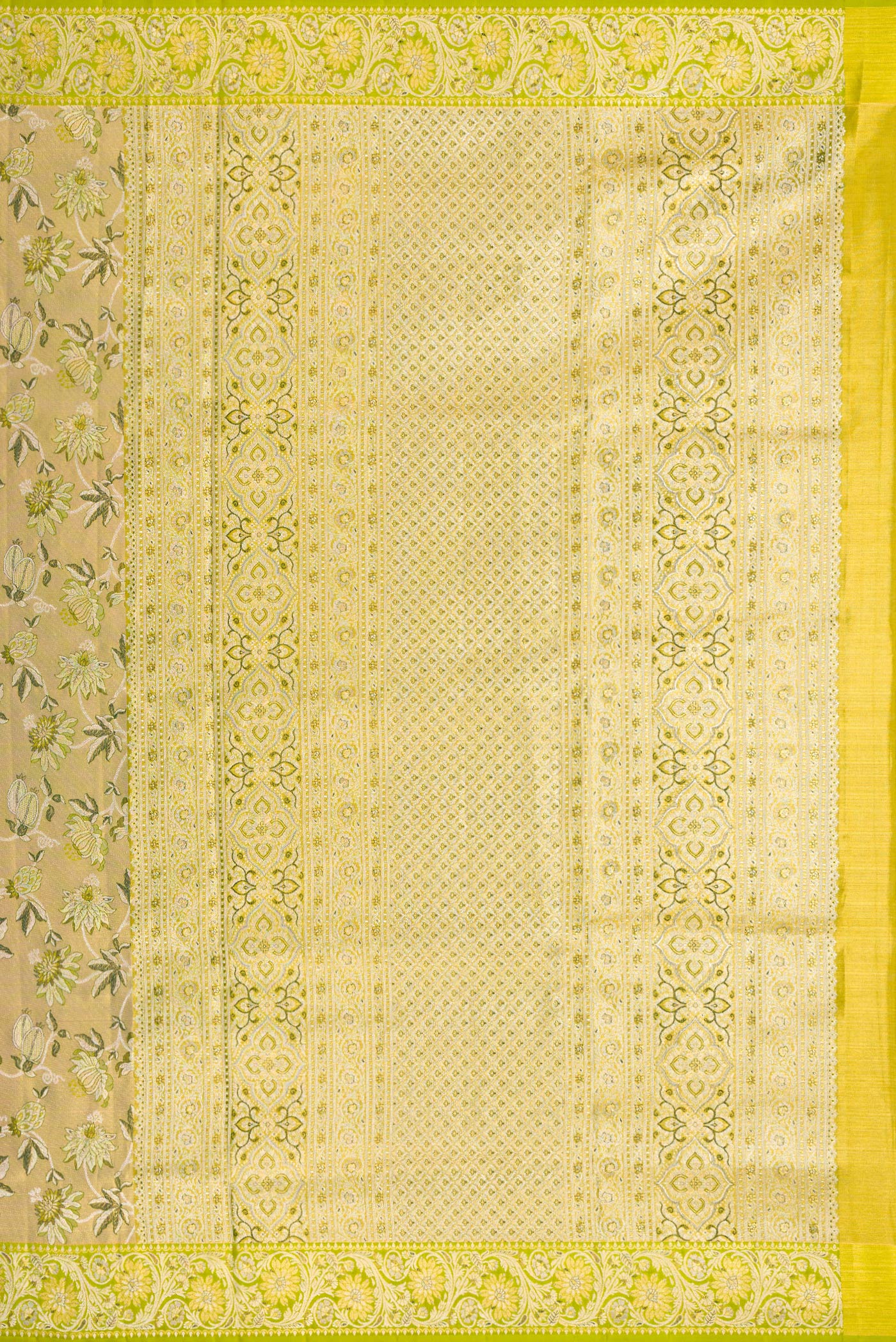 Close up image of the pallu of Pista Green Dual Tone Kanchipuram Tissue Silk Saree with Zari Brocade on the body and Fancy Border. 