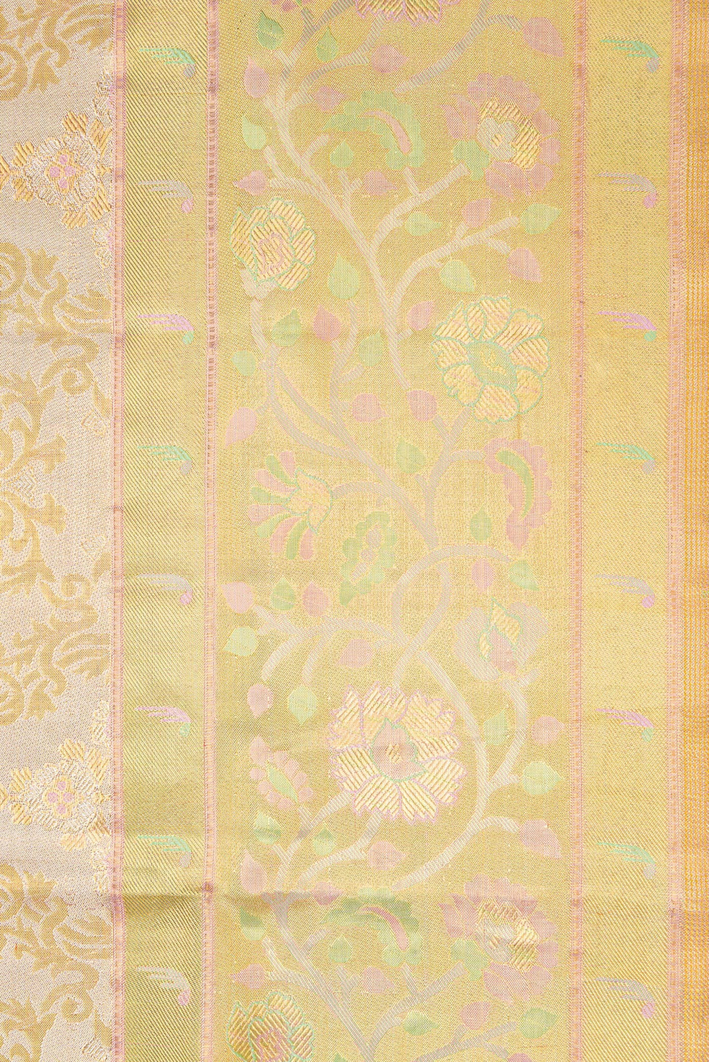 Border image of Gold Dual Tone Kanjivaram Tissue Silk Saree with Zari Brocade on the body and Fancy Border. 