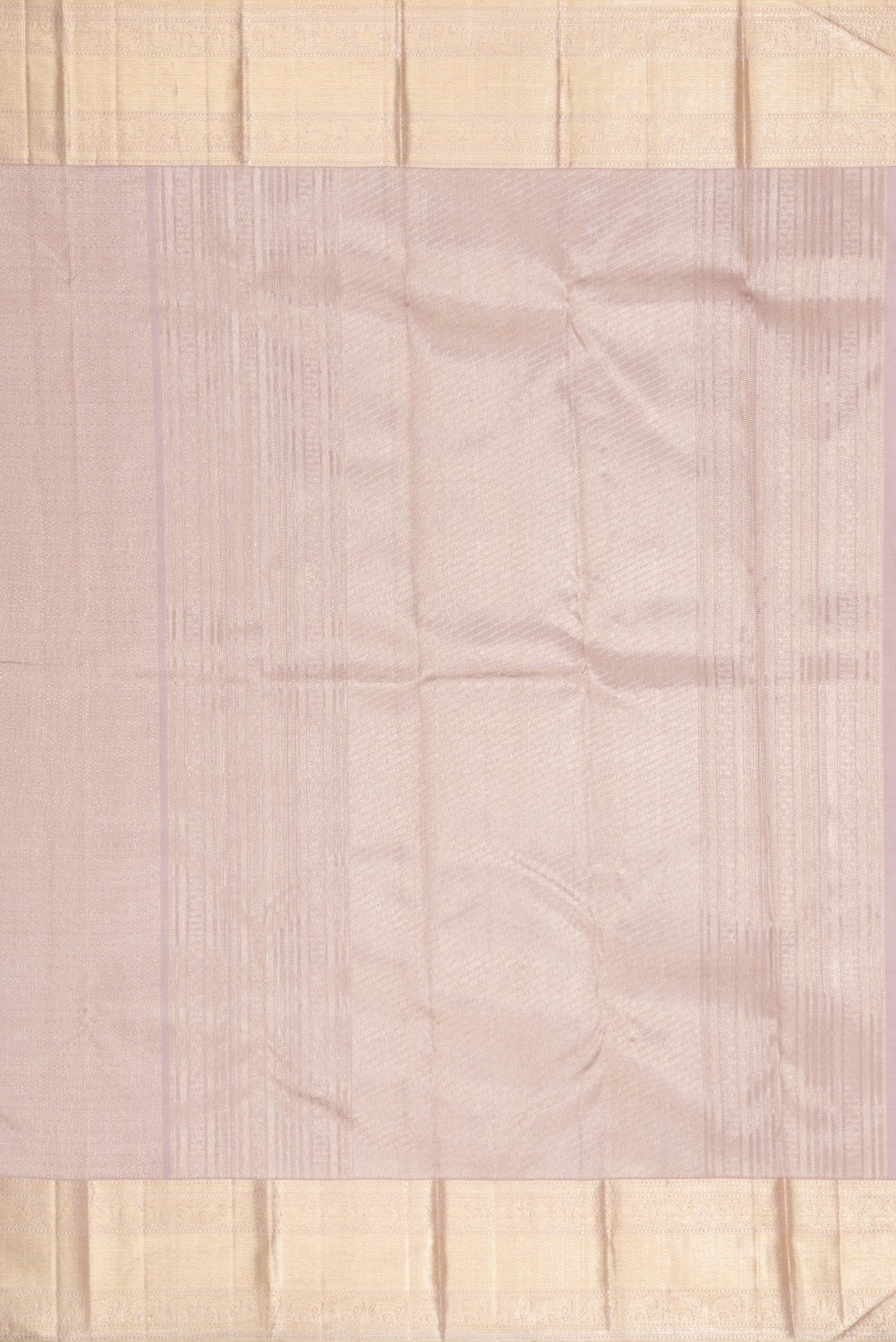 Close up image of the pallu of Pure Silk Pure Zari Lilac Dual Tone Kanchipuram Saree with Zari Brocade on the body and Zari Border. 