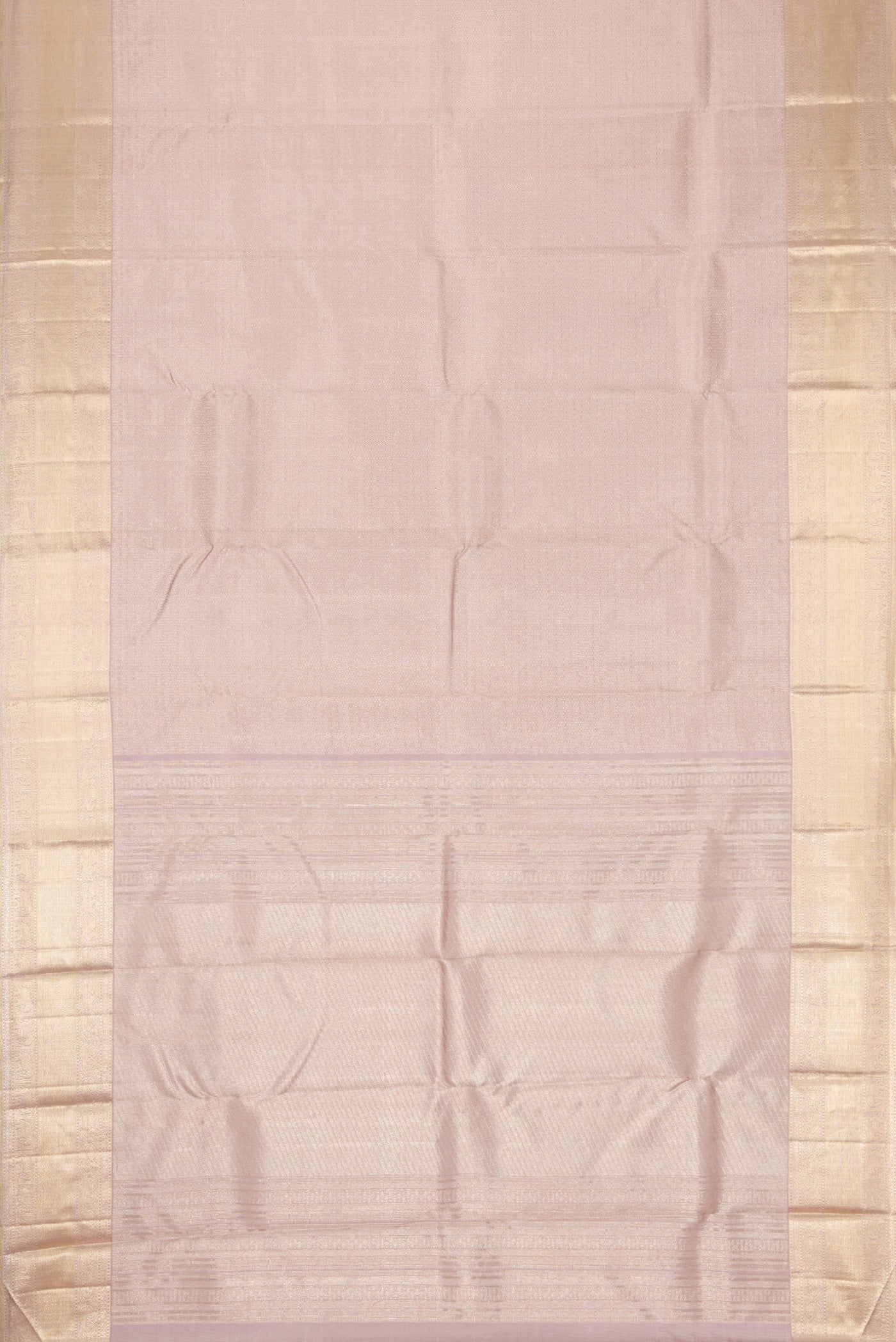 Flat view of Pure Silk Pure Zari Lilac Dual Tone Kanchipuram Saree with Zari Brocade on the body and Zari Border. 